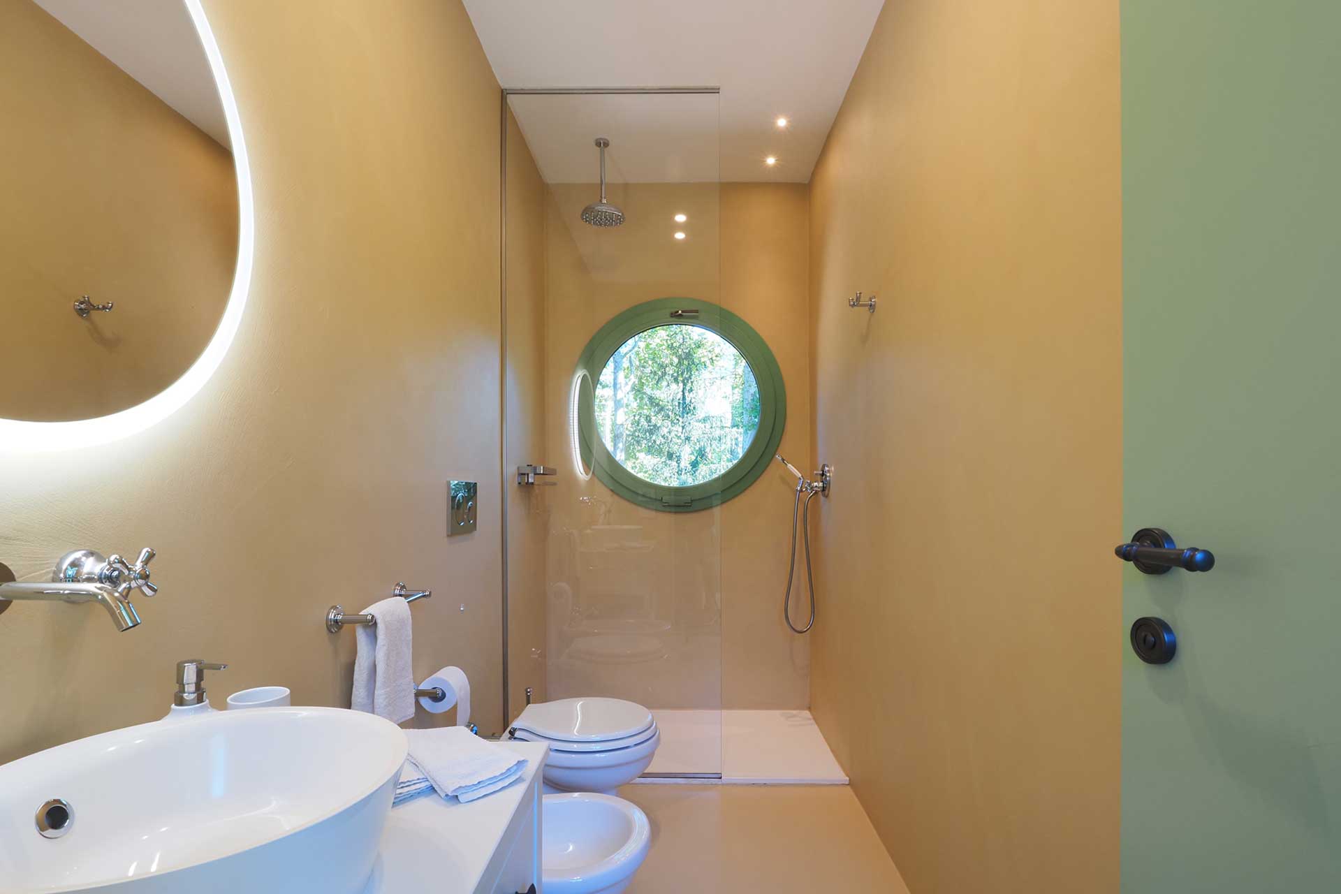 the-greenhouse-lake-como_house_lake-como-italy_interior-bath-room.jpg