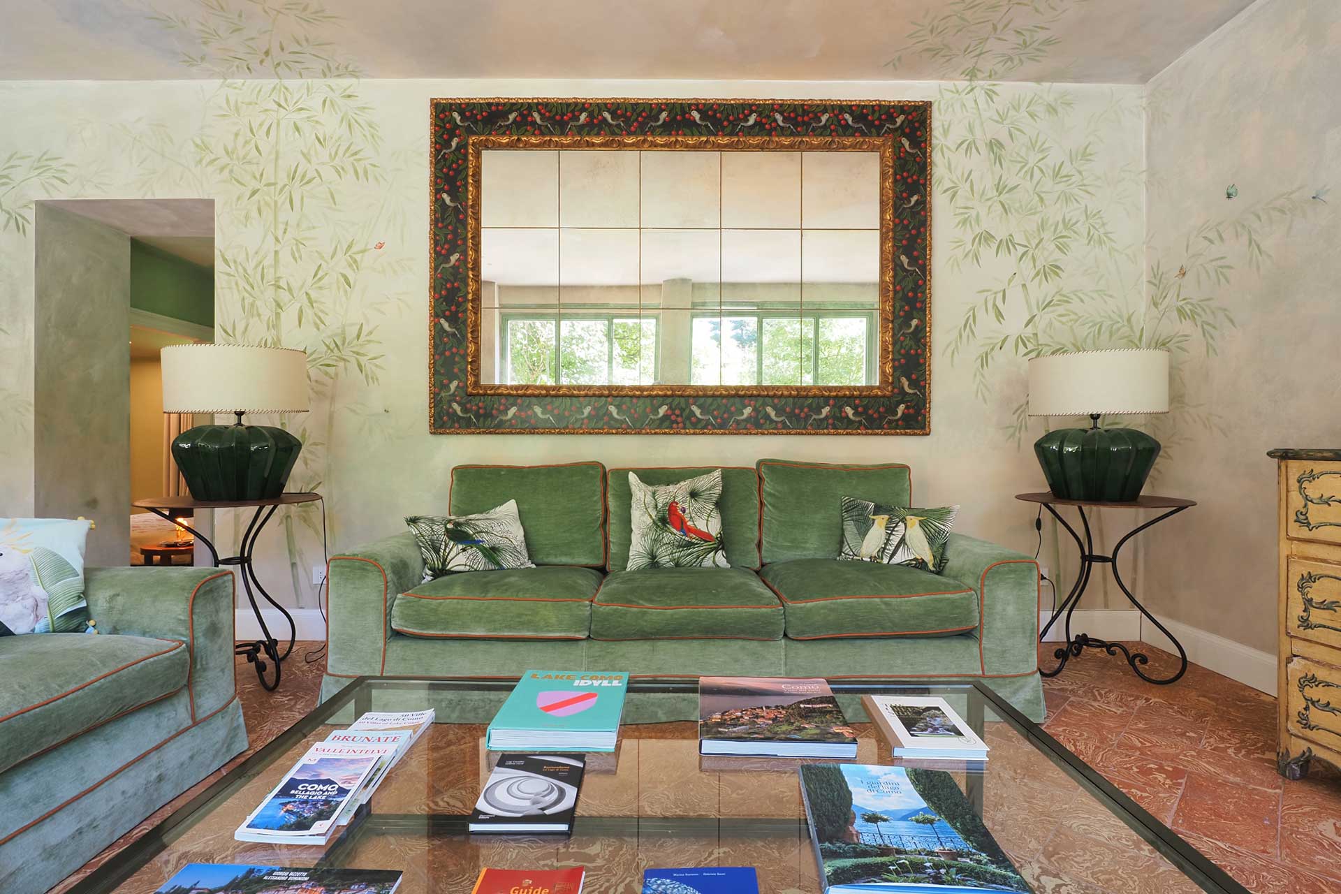 the-greenhouse-lake-como_house_lake-como-italy_interior-sofa.jpg