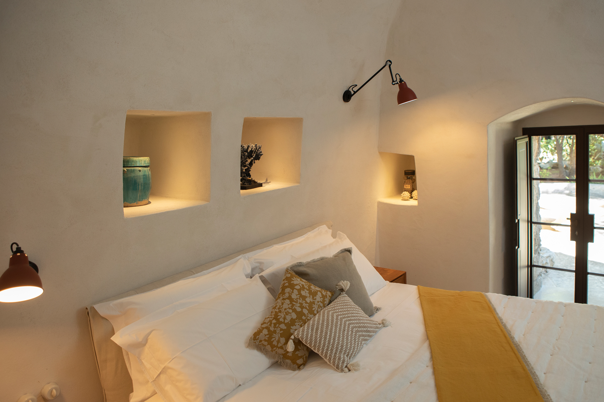 villa-acquamarina_villa_Puglia-Provincia-di-Lecce-italy_interior-bed-room-design.jpg