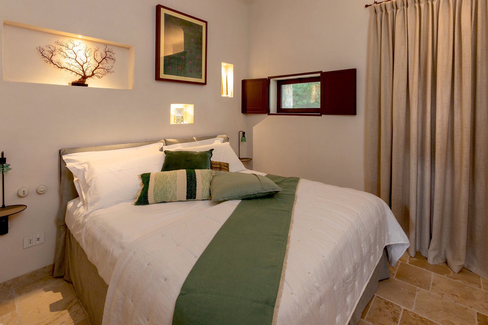 villa-acquamarina_villa_Puglia-Provincia-di-Lecce-italy_interior-bedroom-space.jpg