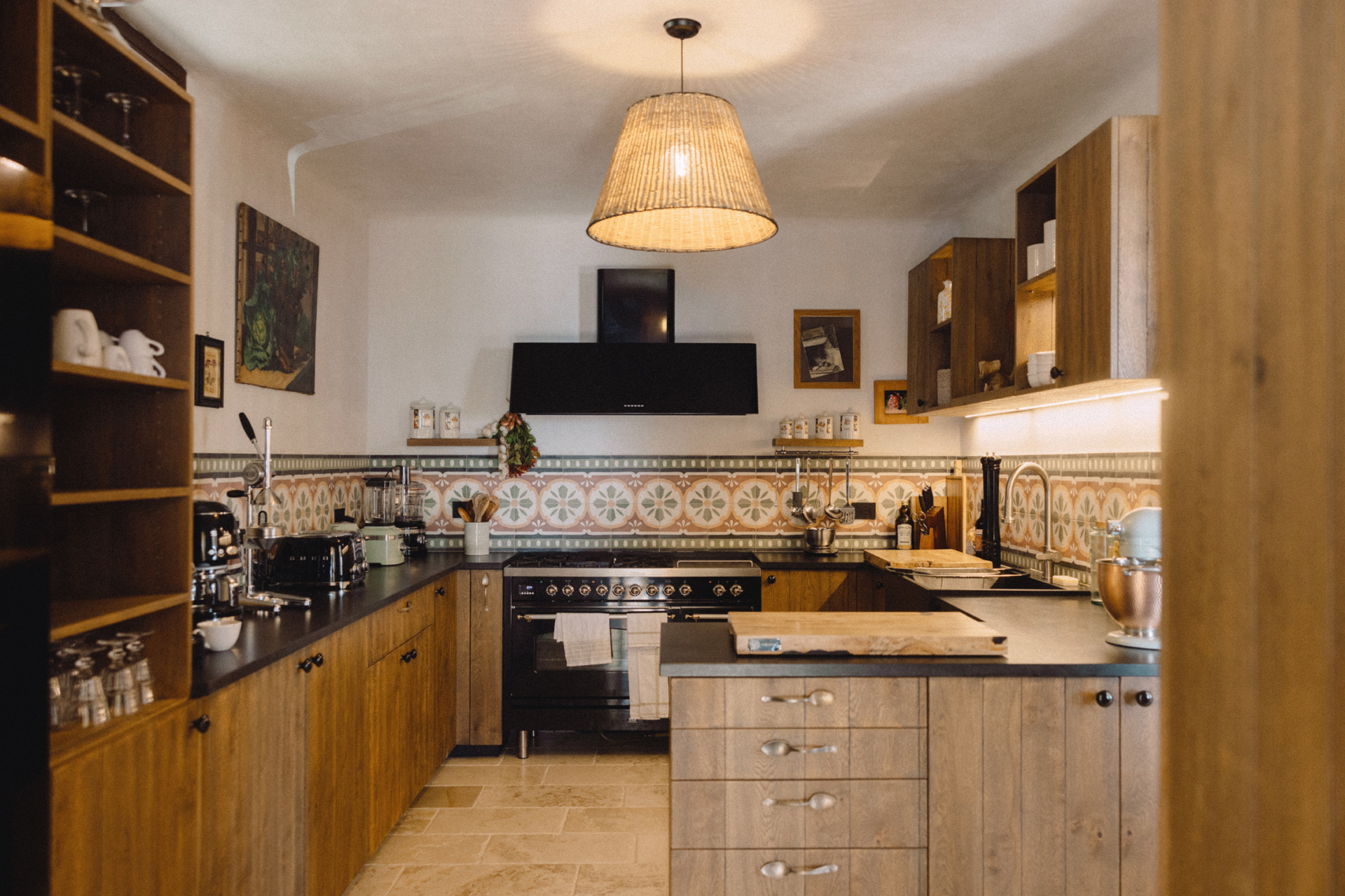 villa-acquamarina_villa_Puglia-Provincia-di-Lecce-italy_interior-kitchen.jpg