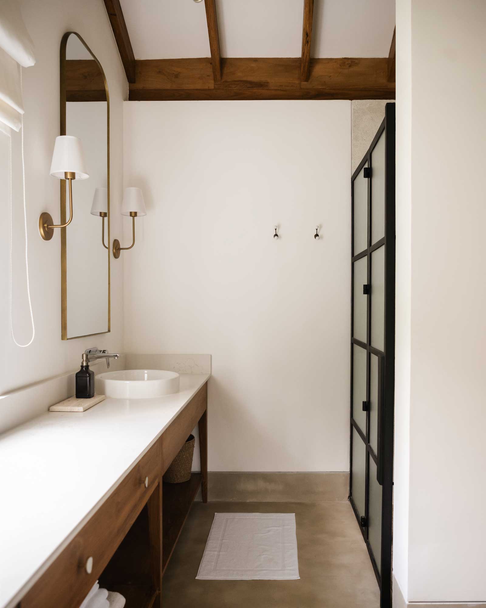 the-sa-house_villa_talpe-sri-lanka_interior-bath-room.jpg