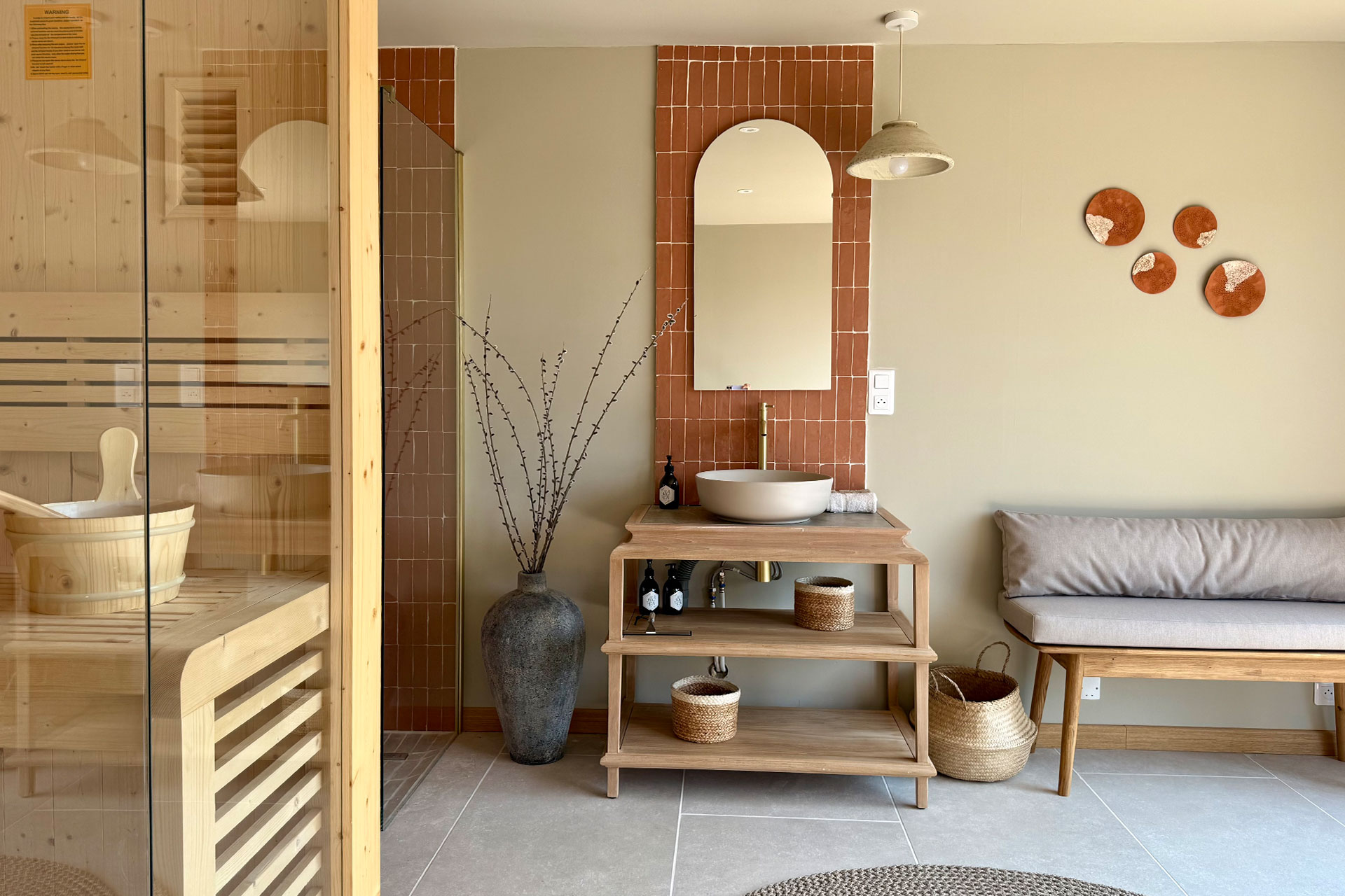le-clos-du-haut_farmhouse_normandy-france_interior-wellness.jpg