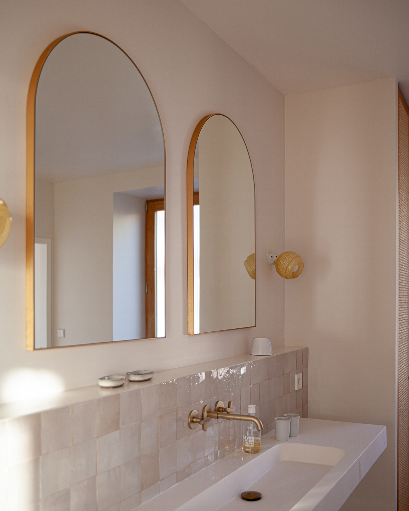casa-santa-teresa_villa_ajaccio-corse-france_interior-bathroom.jpg