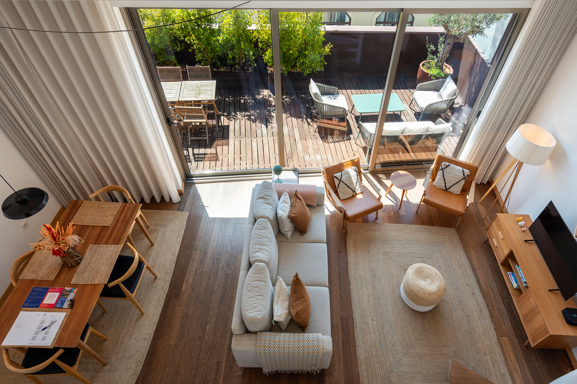 porto-rooftop-apartment_apartment_porto-portugal-interior-design.jpg