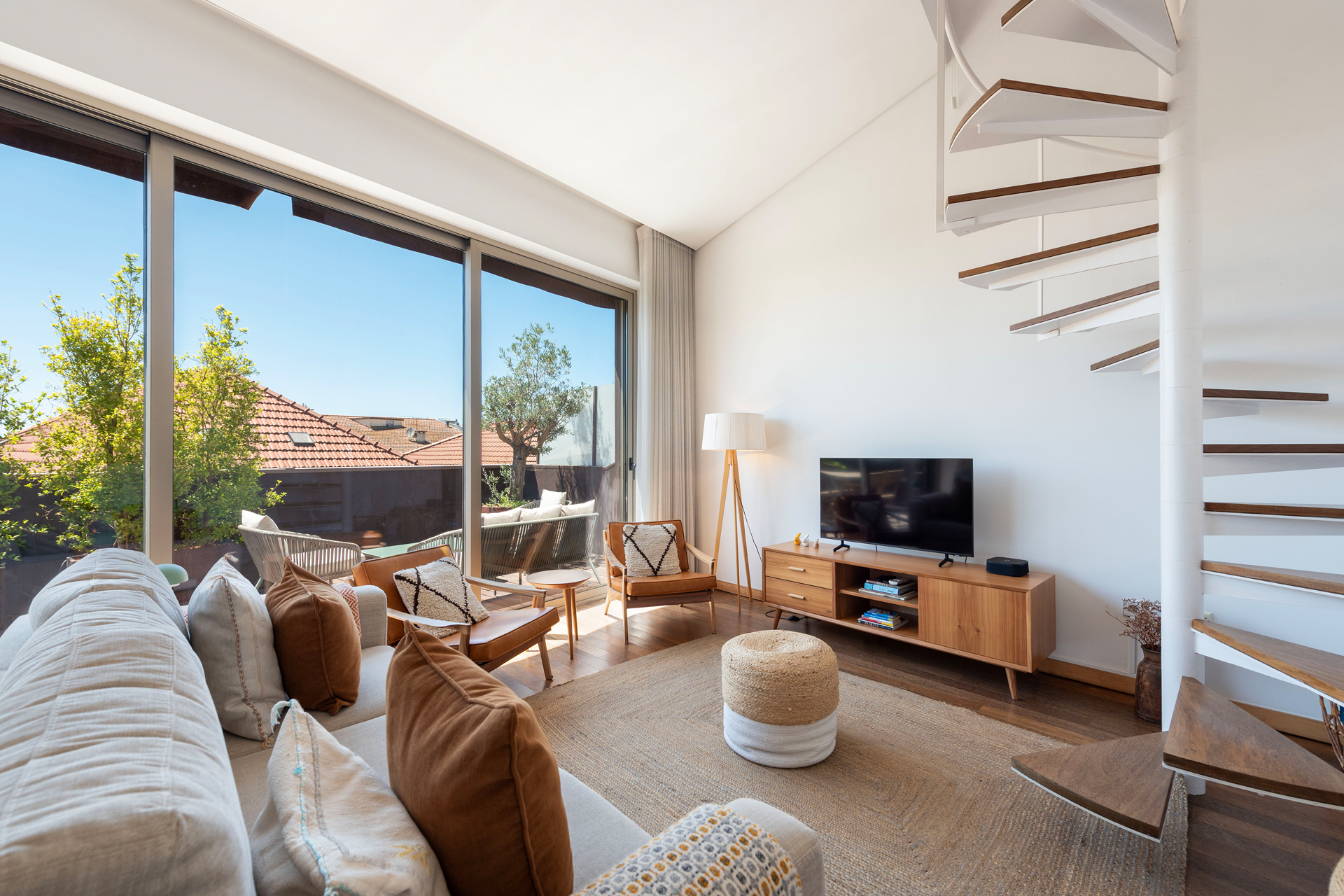 porto-rooftop-apartment_apartment_porto-portugal-interior-living-room.jpg