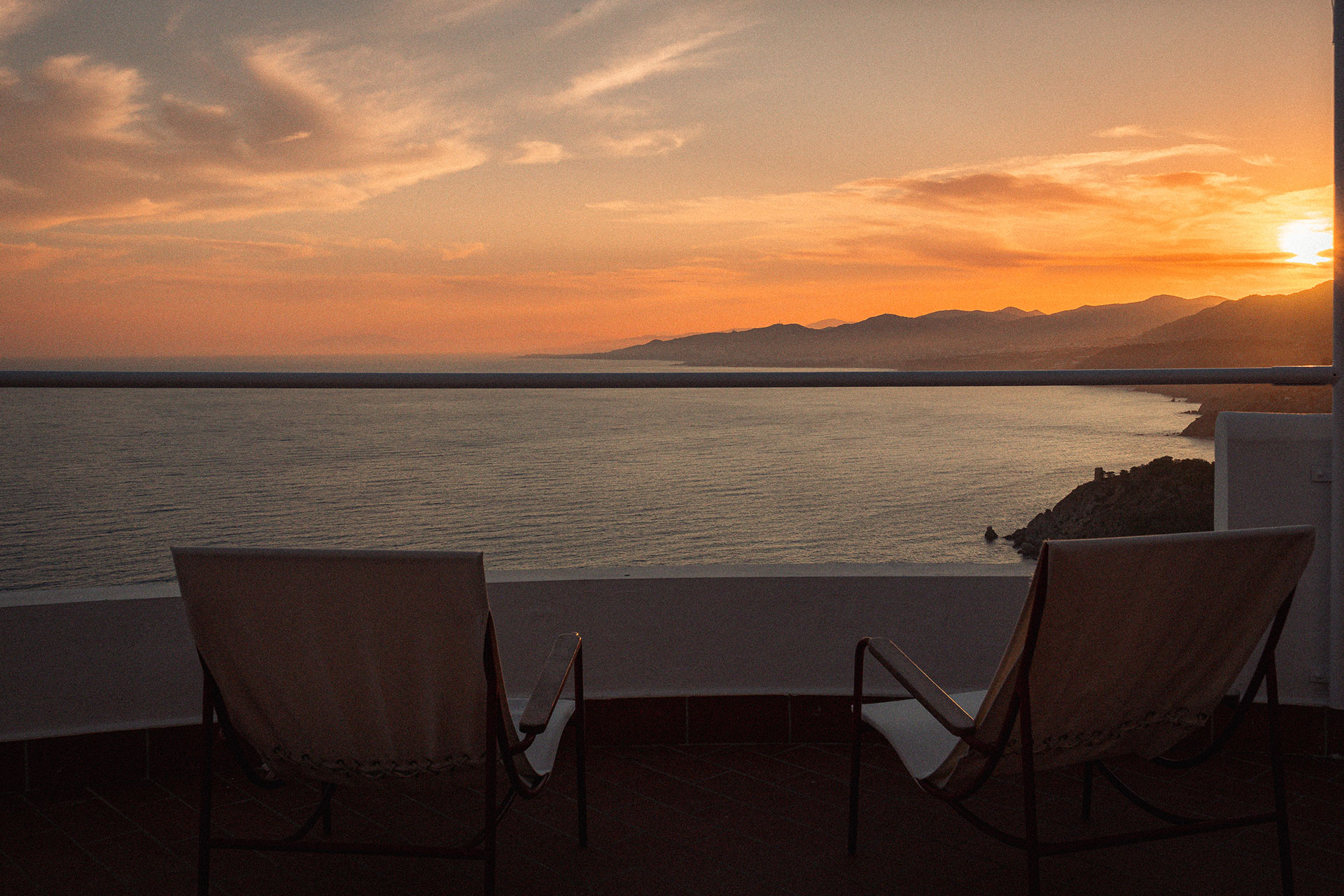 atalaya-by-boutique_house_andalucia-spain_exterior-sunset.jpg