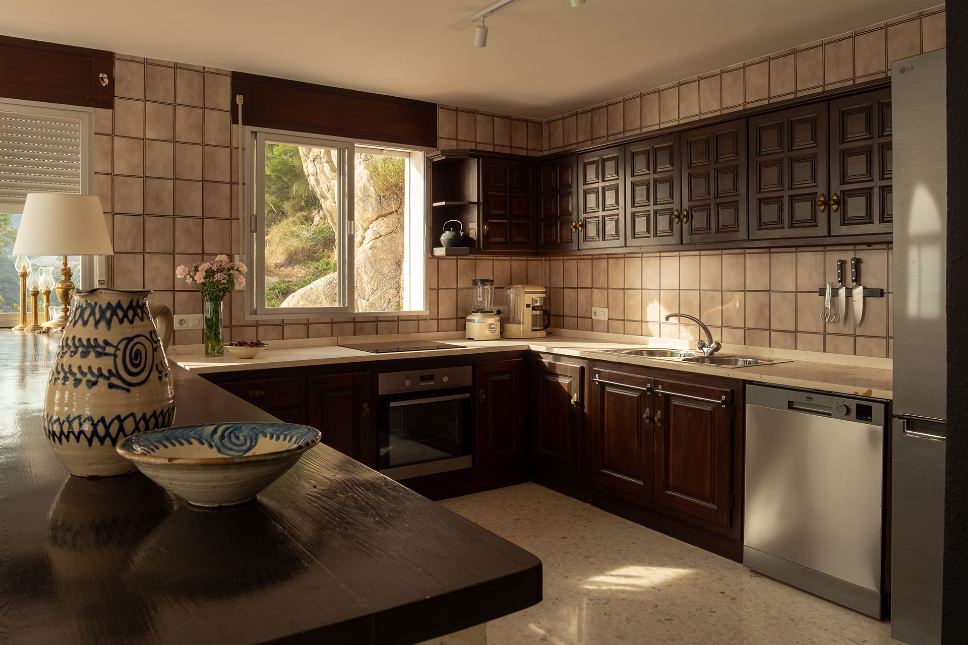 atalaya-by-boutique_house_andalusia-spain_interior-kitchen.jpg
