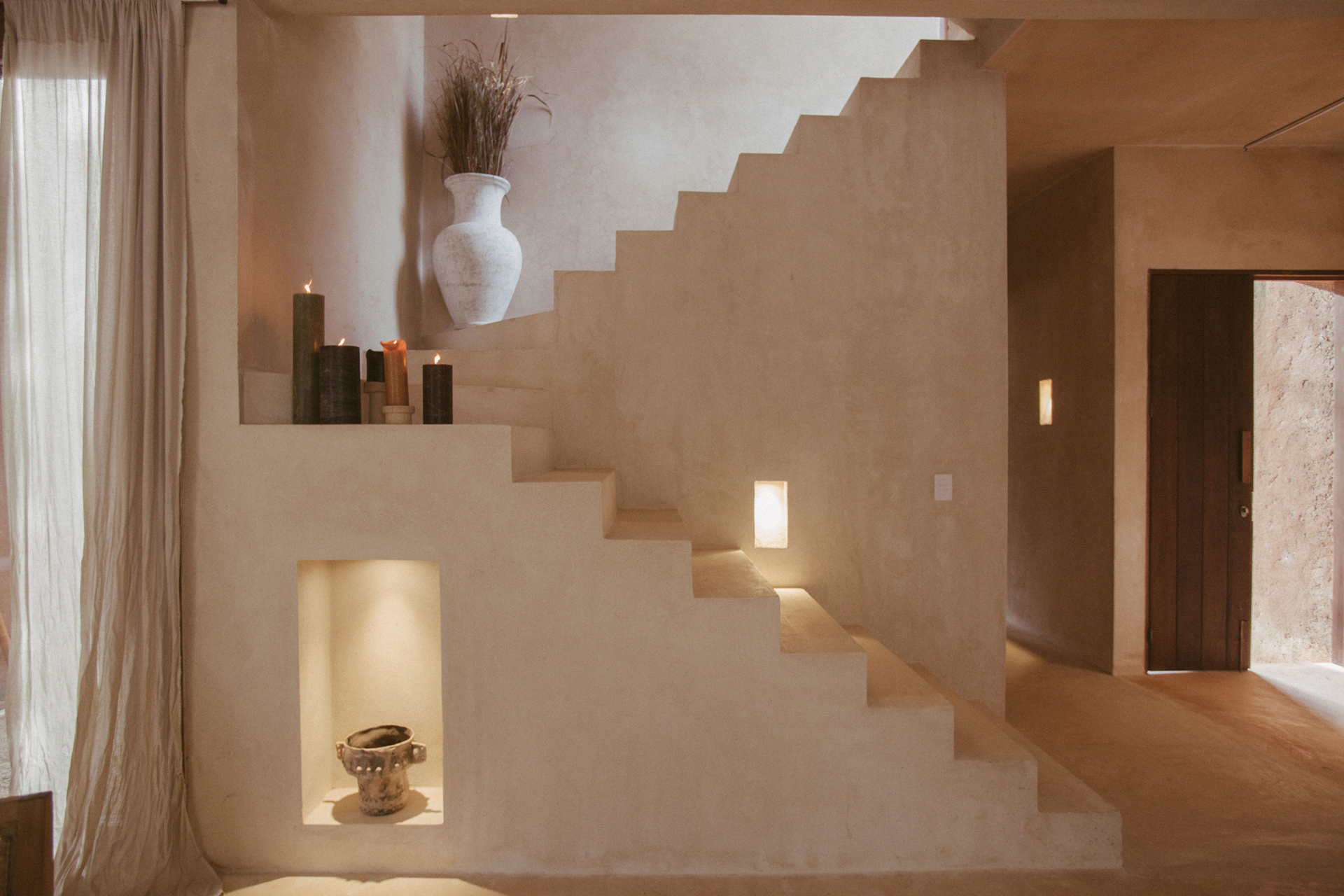najil-chak_villa_tulum-mexico_interior-stairs.jpg
