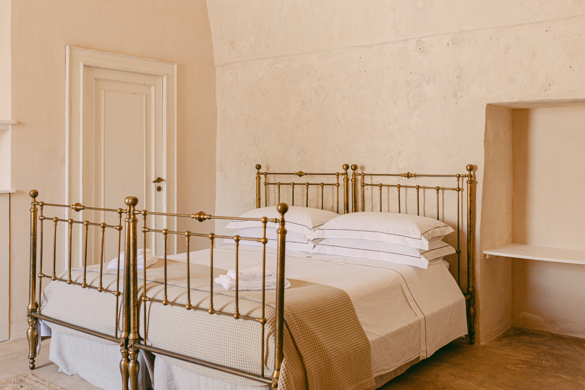 masseria-gemini_estate_puglia-italy_interior-bed-room-design.jpg