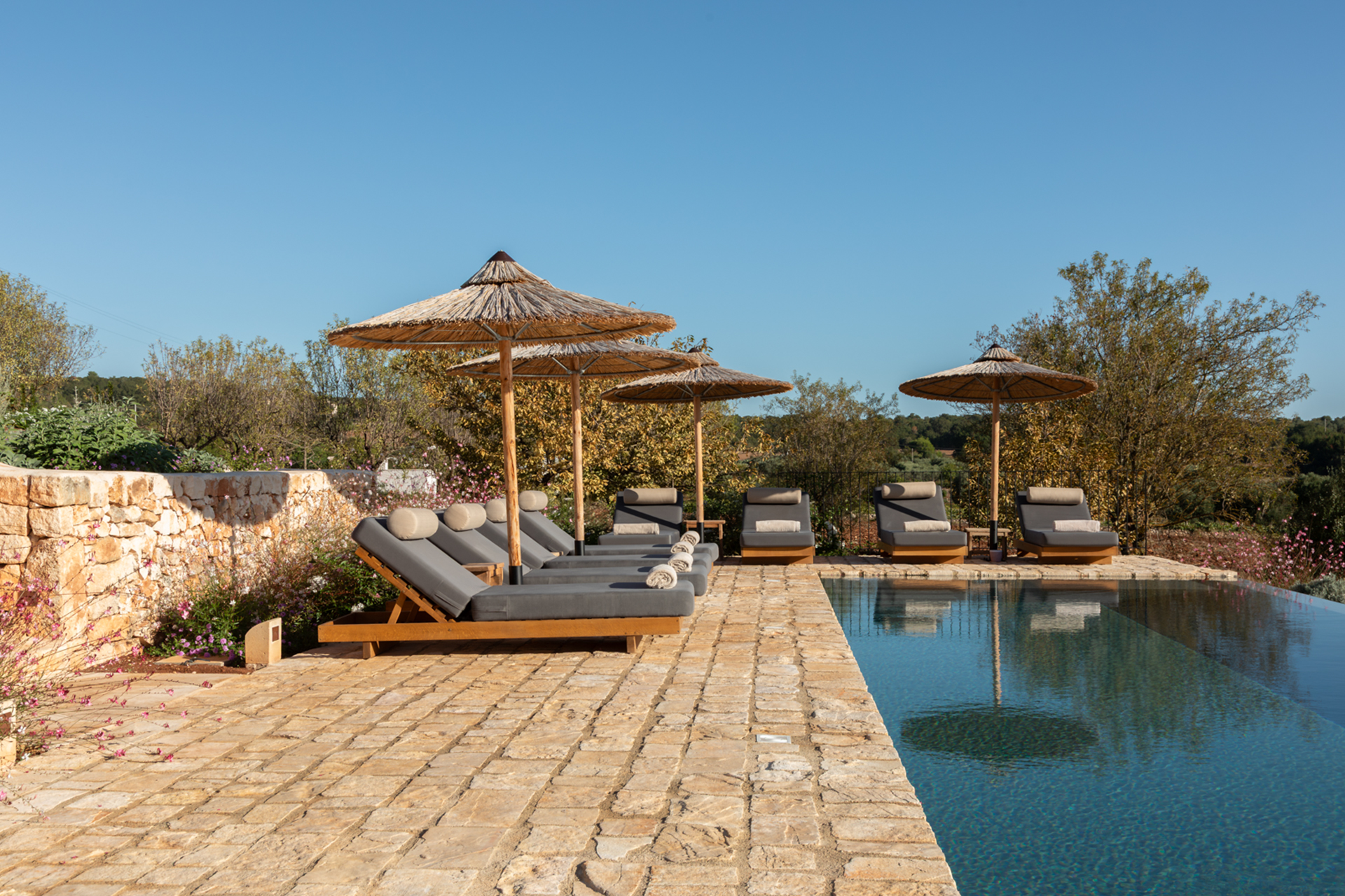 trulli-ottocappelli_villa_apulia-italy_exterior-pool.jpg