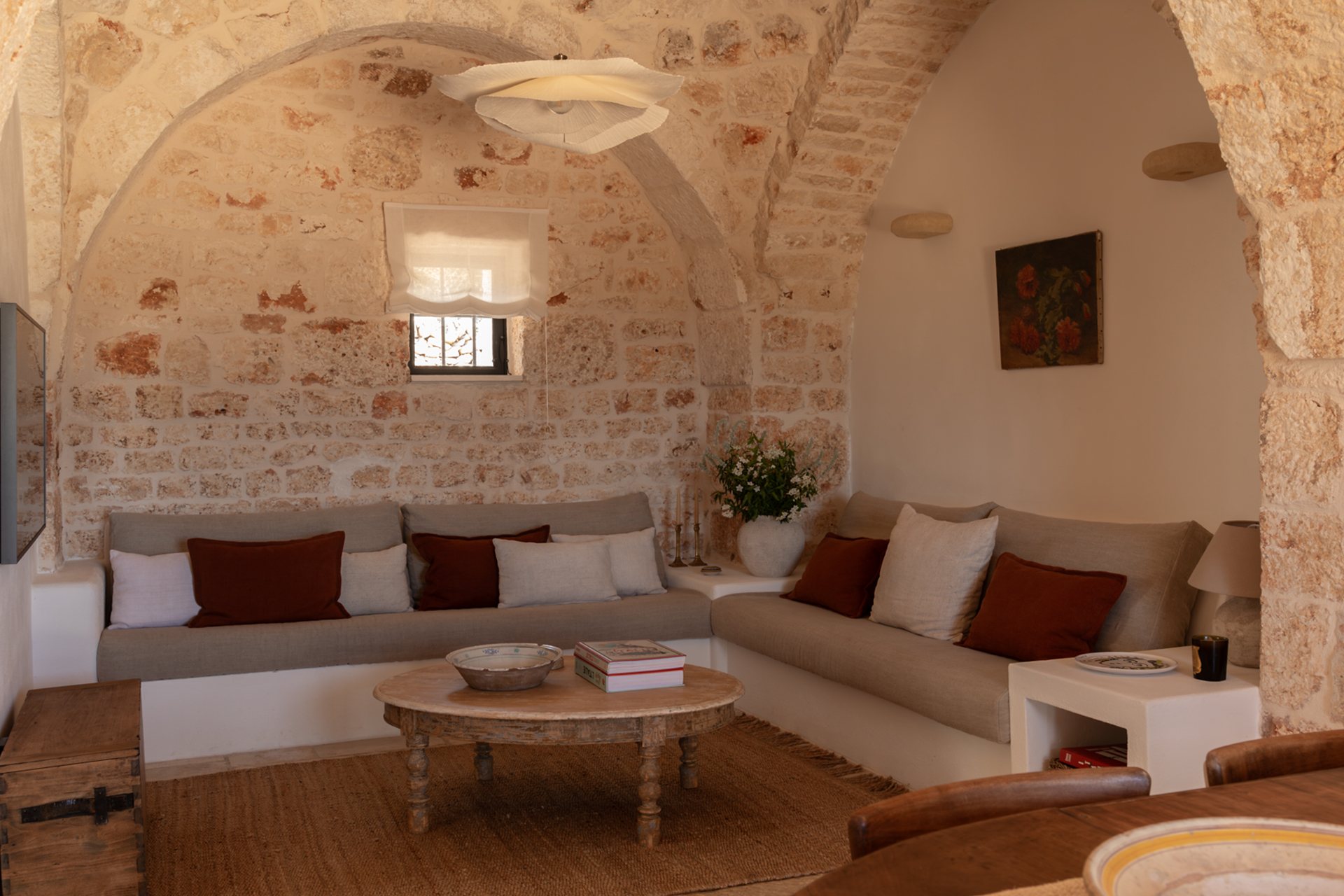 trulli-ottocappelli_villa_apulia-italy_interior.jpg