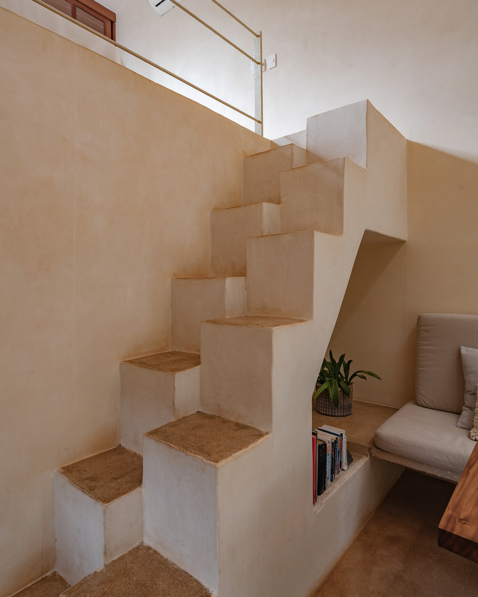 casita-jabin_villa_yucatan-mexico_interior-stairs.jpg