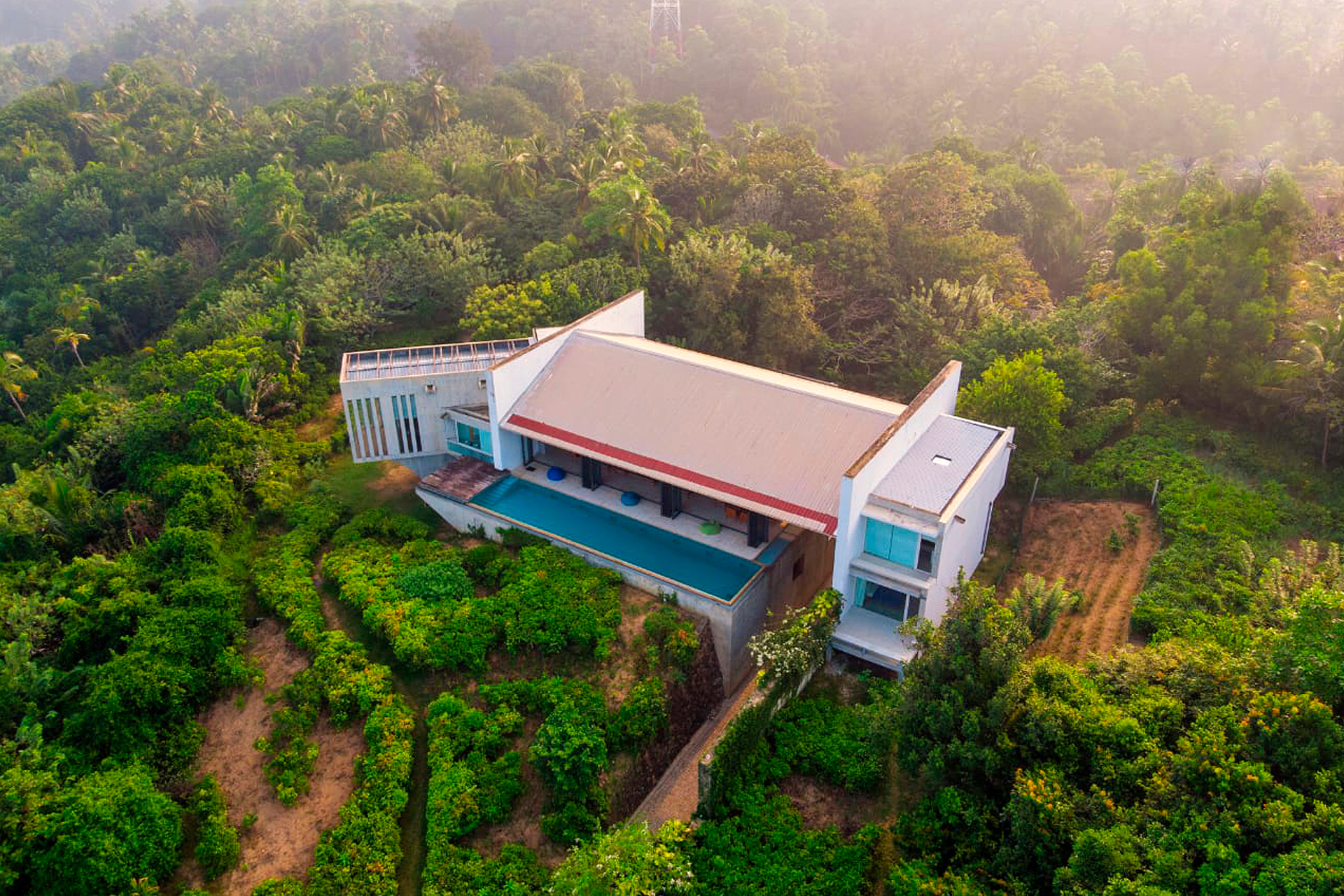 villa-vista-mirissa_villa_Mirissa-sri-lanka_exterior-drone.jpg