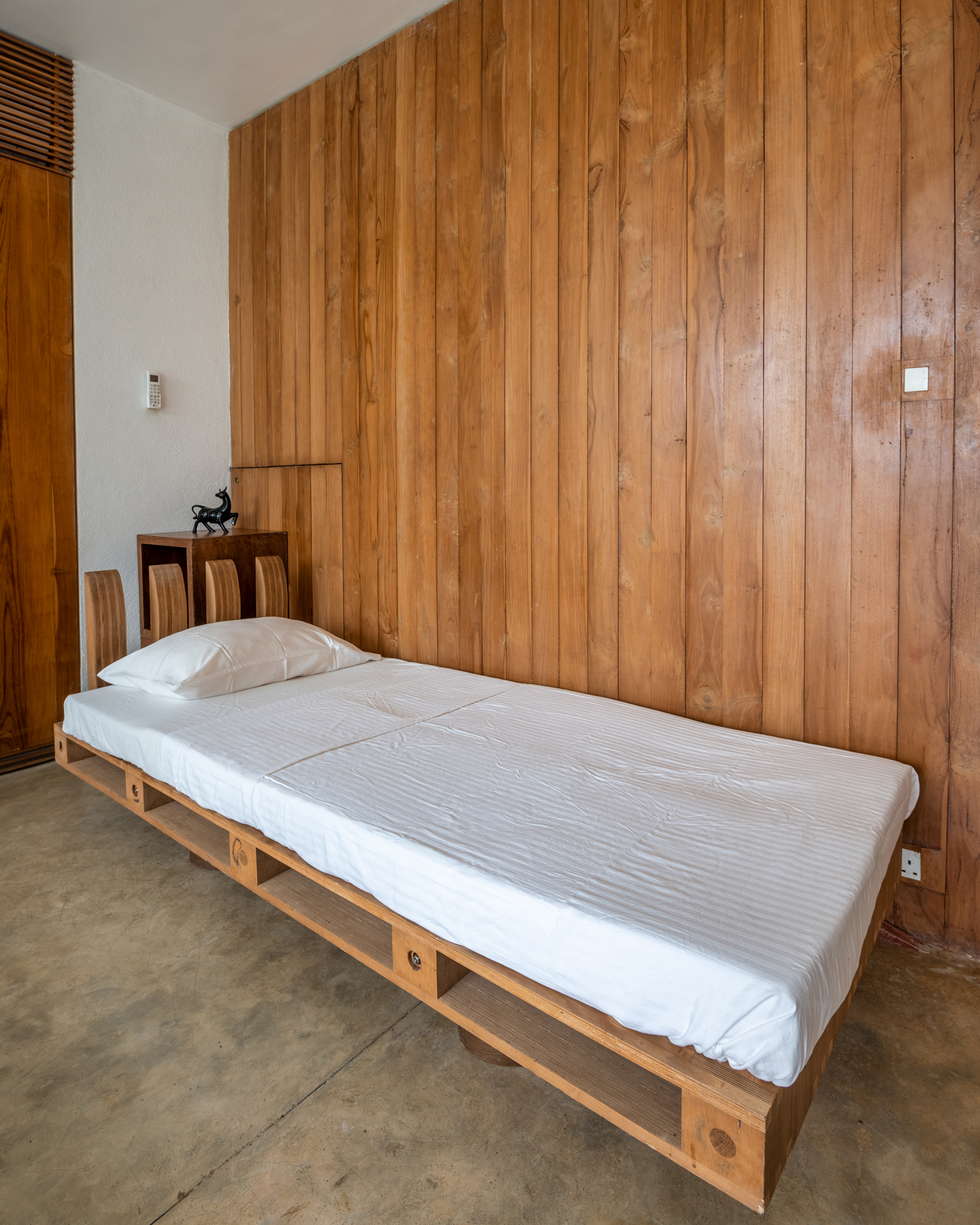 villa-vista-mirissa_villa_Mirissa-sri-lanka_interior-bed.jpg