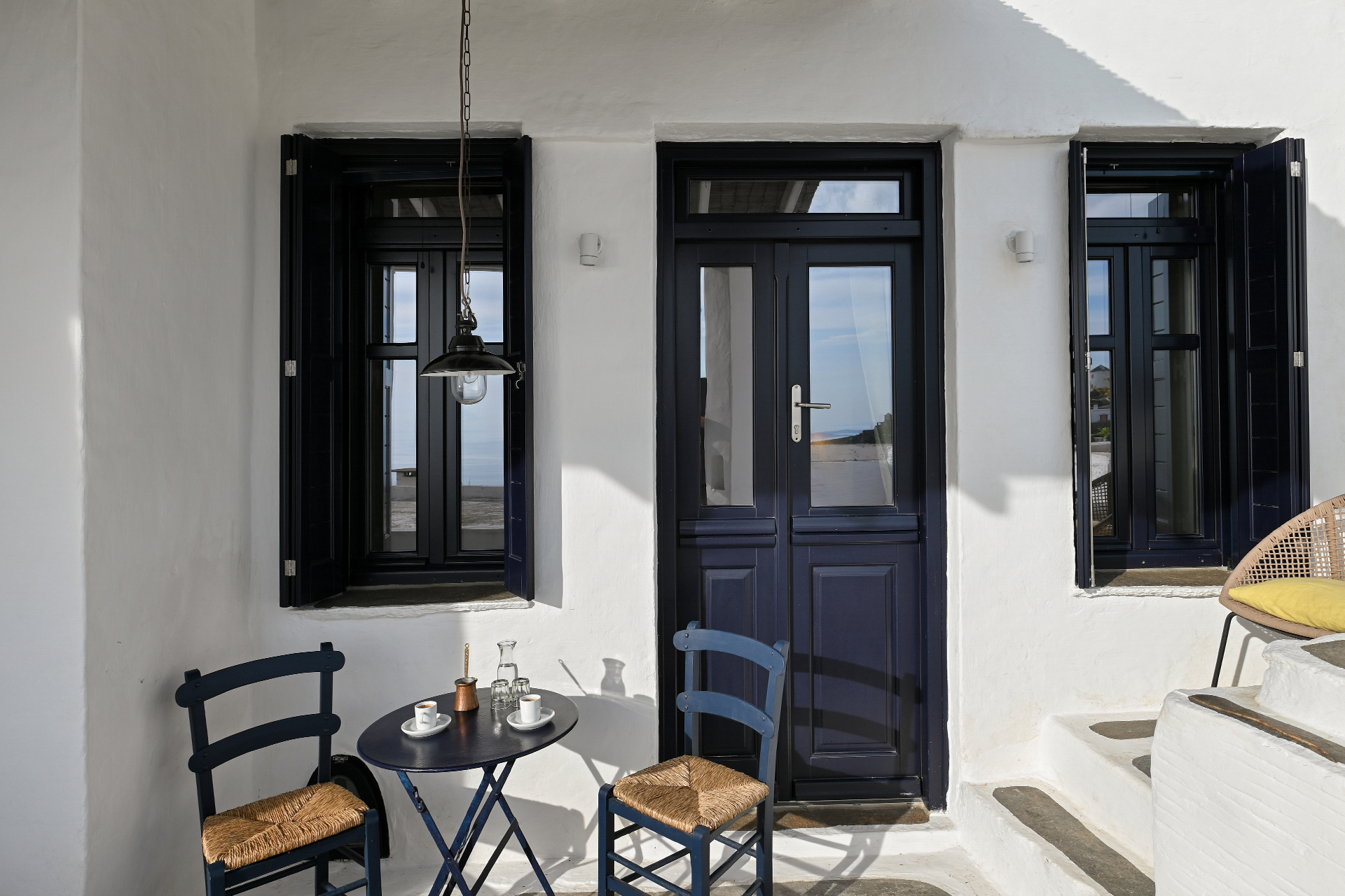 the-artist-house_house_tinos-greece_exterior-table-coffee.jpg