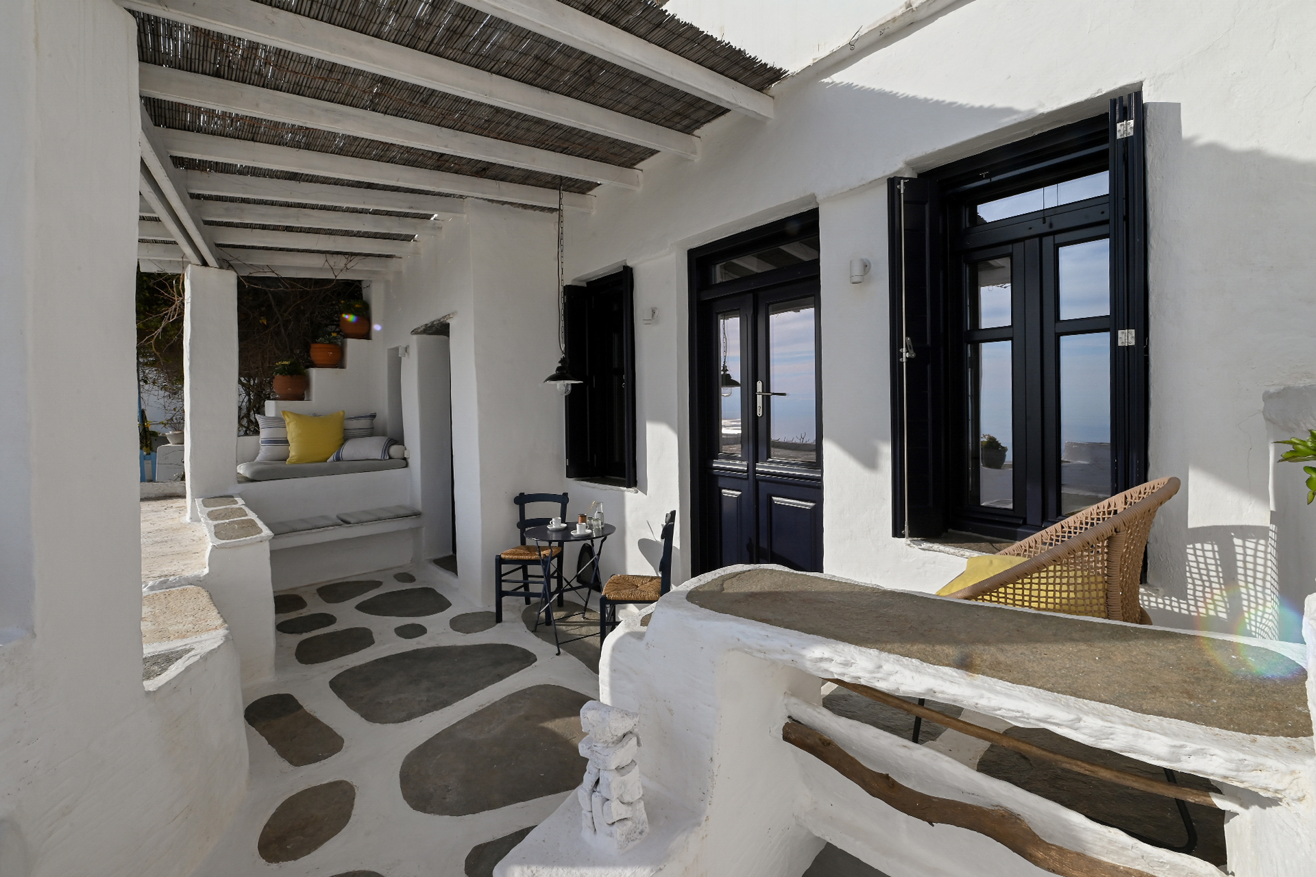 the-artist-house_house_tinos-greece_exterior-terrace-design.jpg