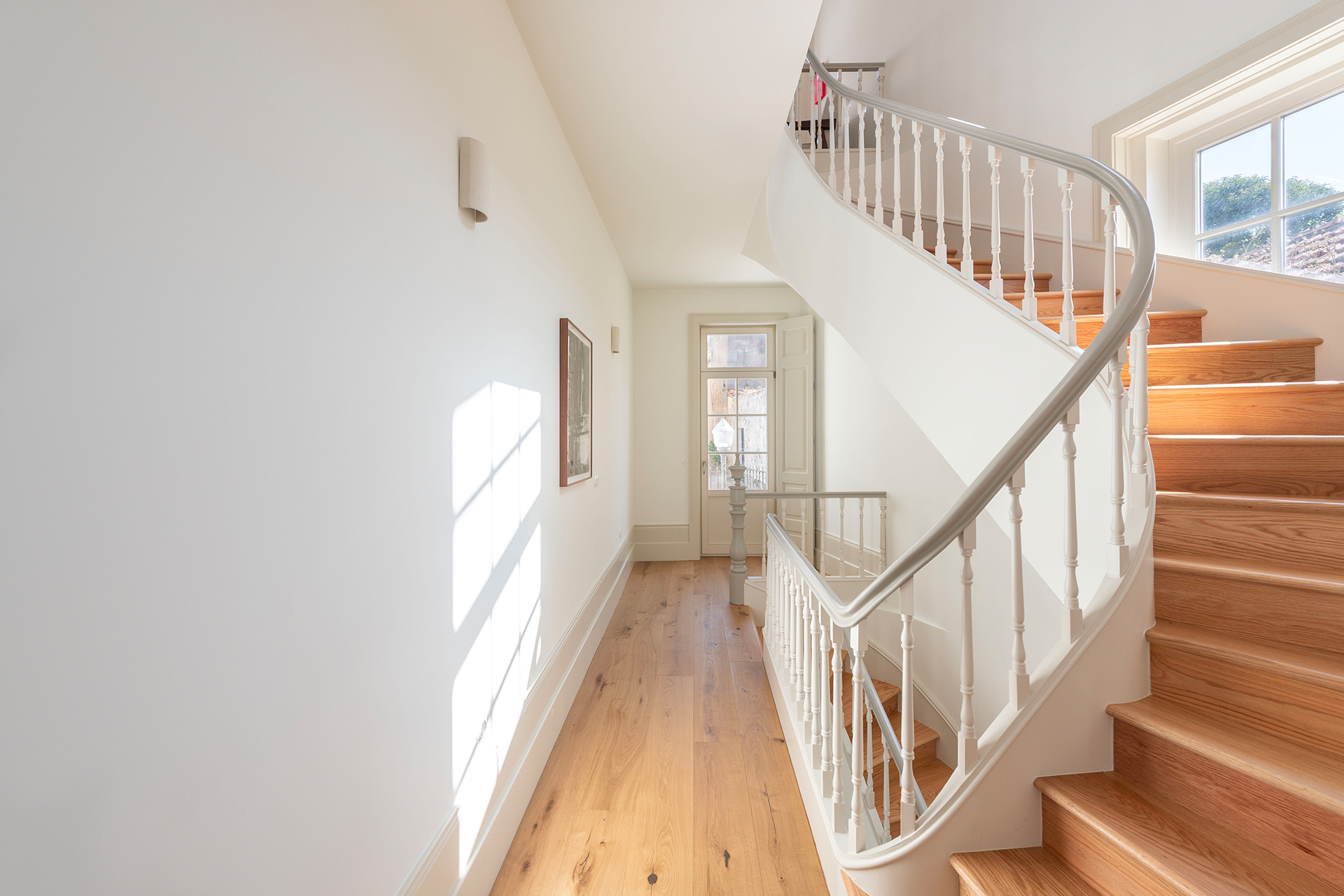 oceanfront-villa-in-porto_villa_porto-portugal_interior-stairs.jpg