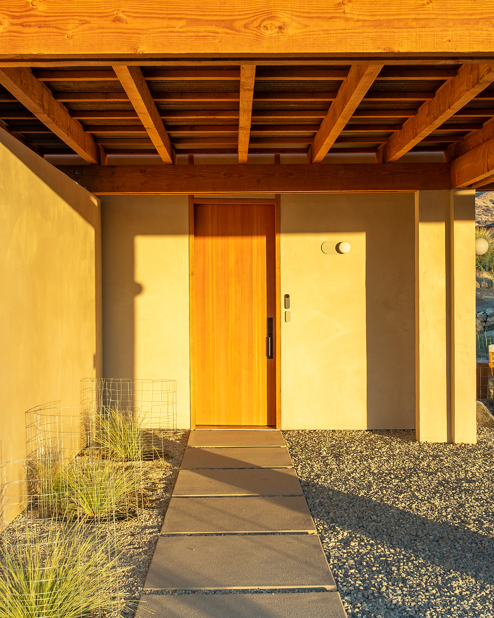 solara_house_california-usa_exterior-entrance.jpg