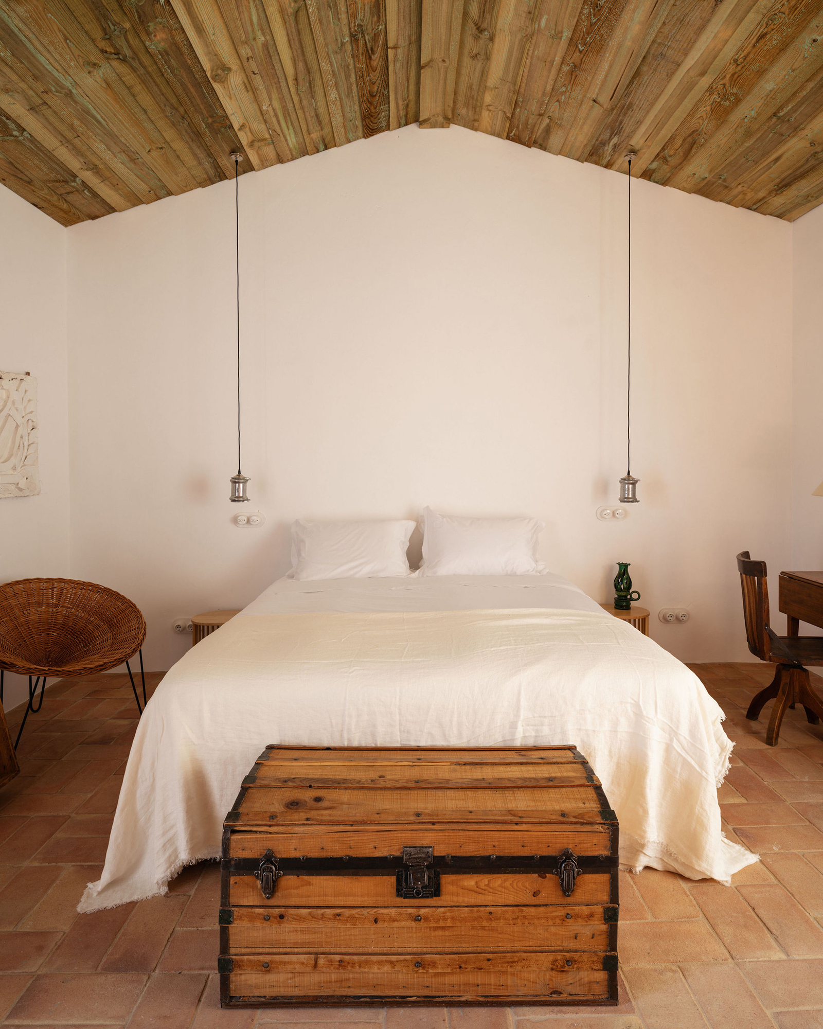montinhos_estate_setubal-portugal_patio-do-leoureiro-bedroom.jpg