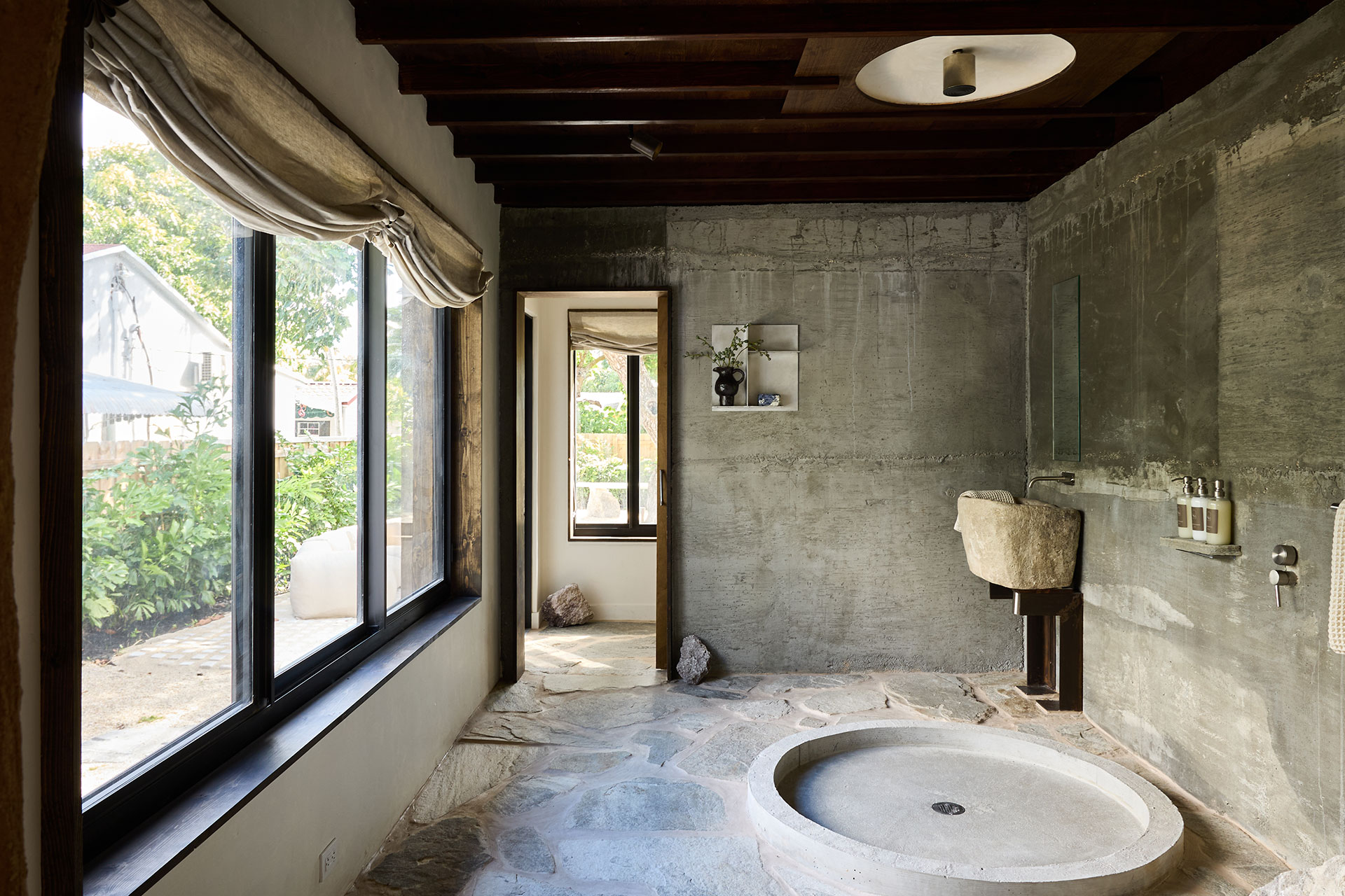 casa-kawa_house_miami-usa_interior-bathroom.jpg