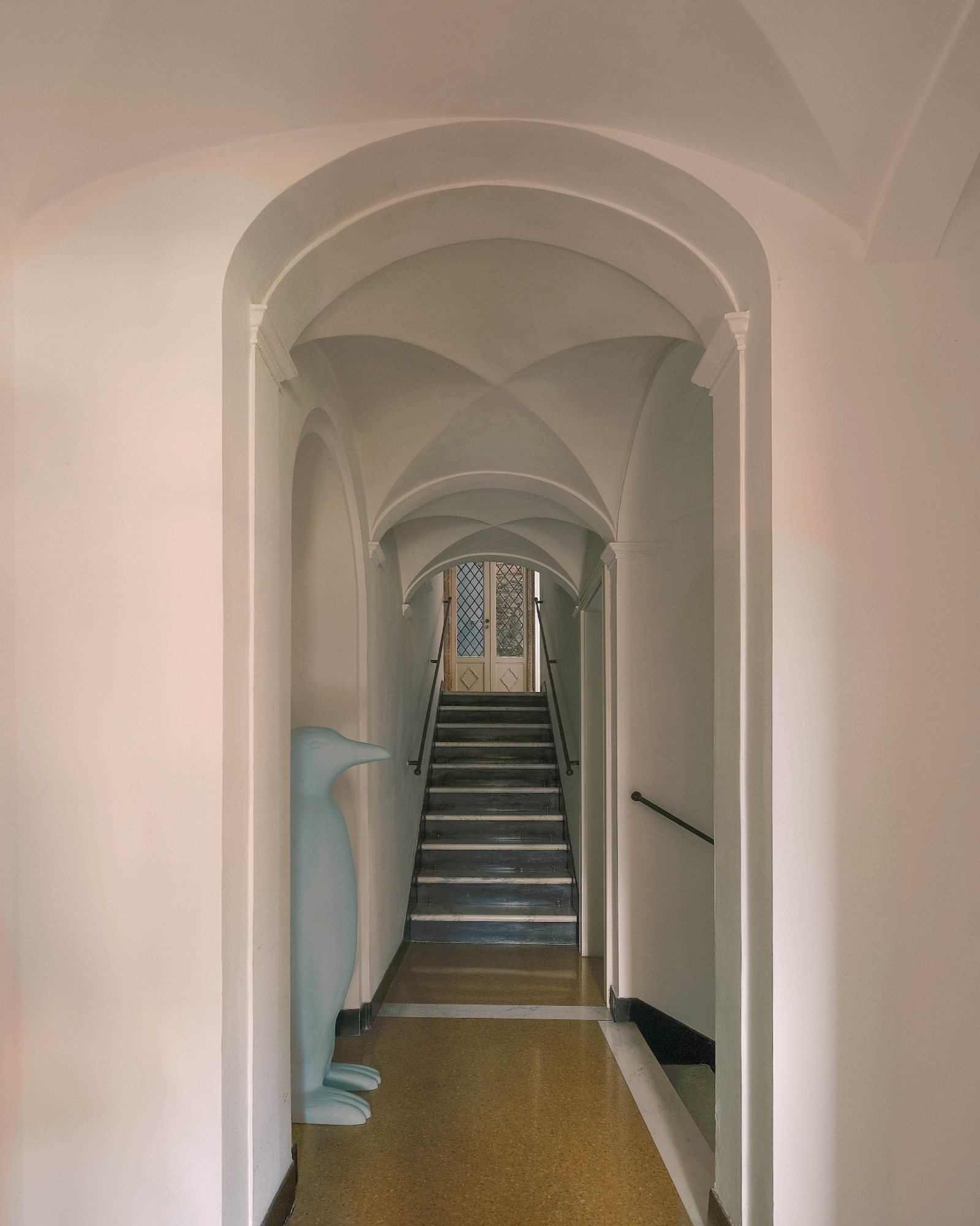 villa-franca_villa_portofino-italy_interior-arch.jpg