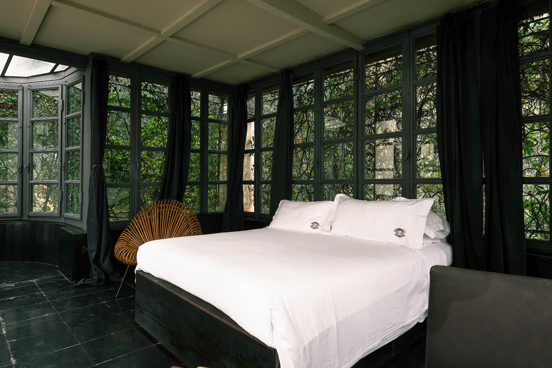 villa-franca_villa_portofino-italy_interior-bed-room-design.jpg