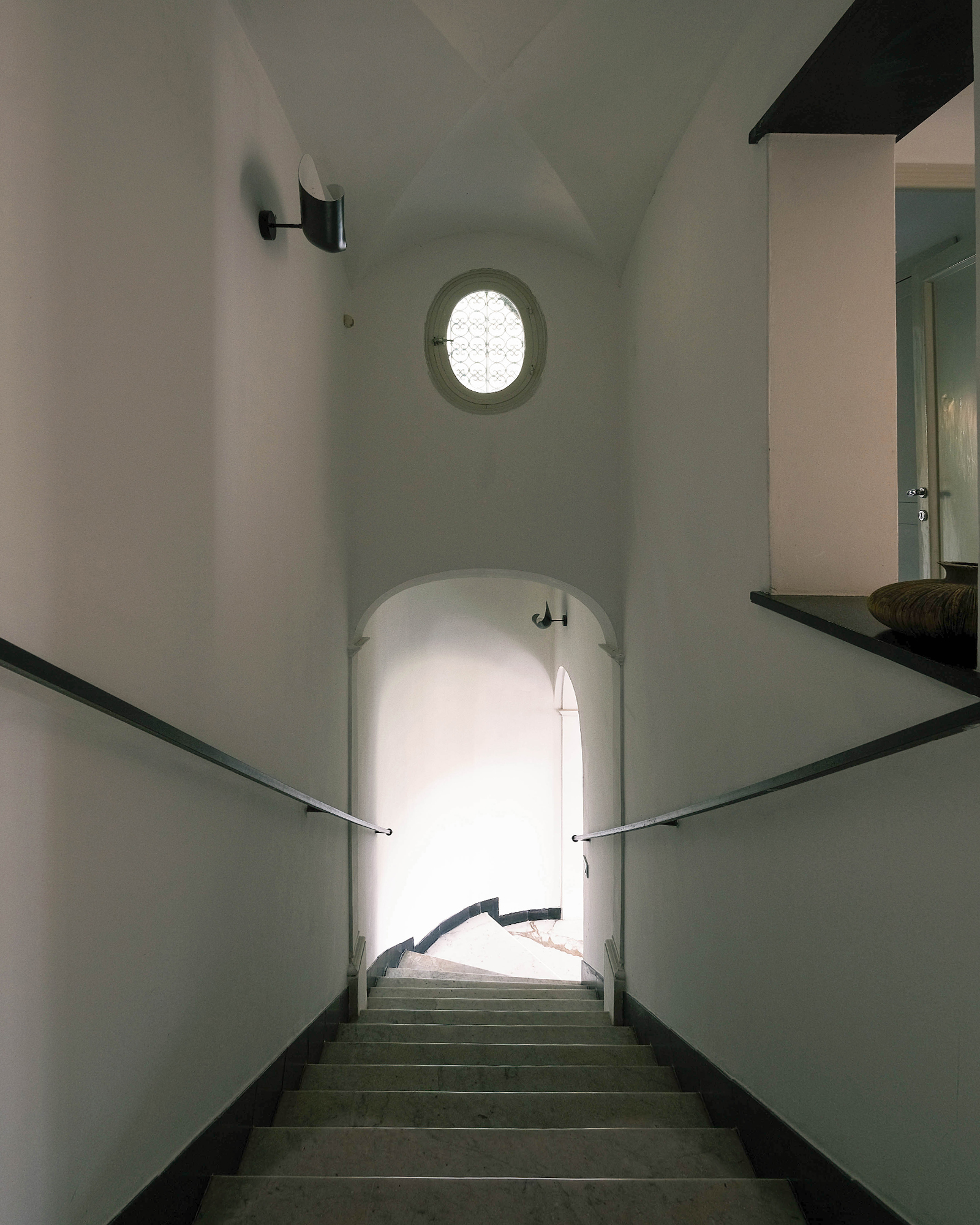villa-franca_villa_portofino-italy_interior-stairs.jpg
