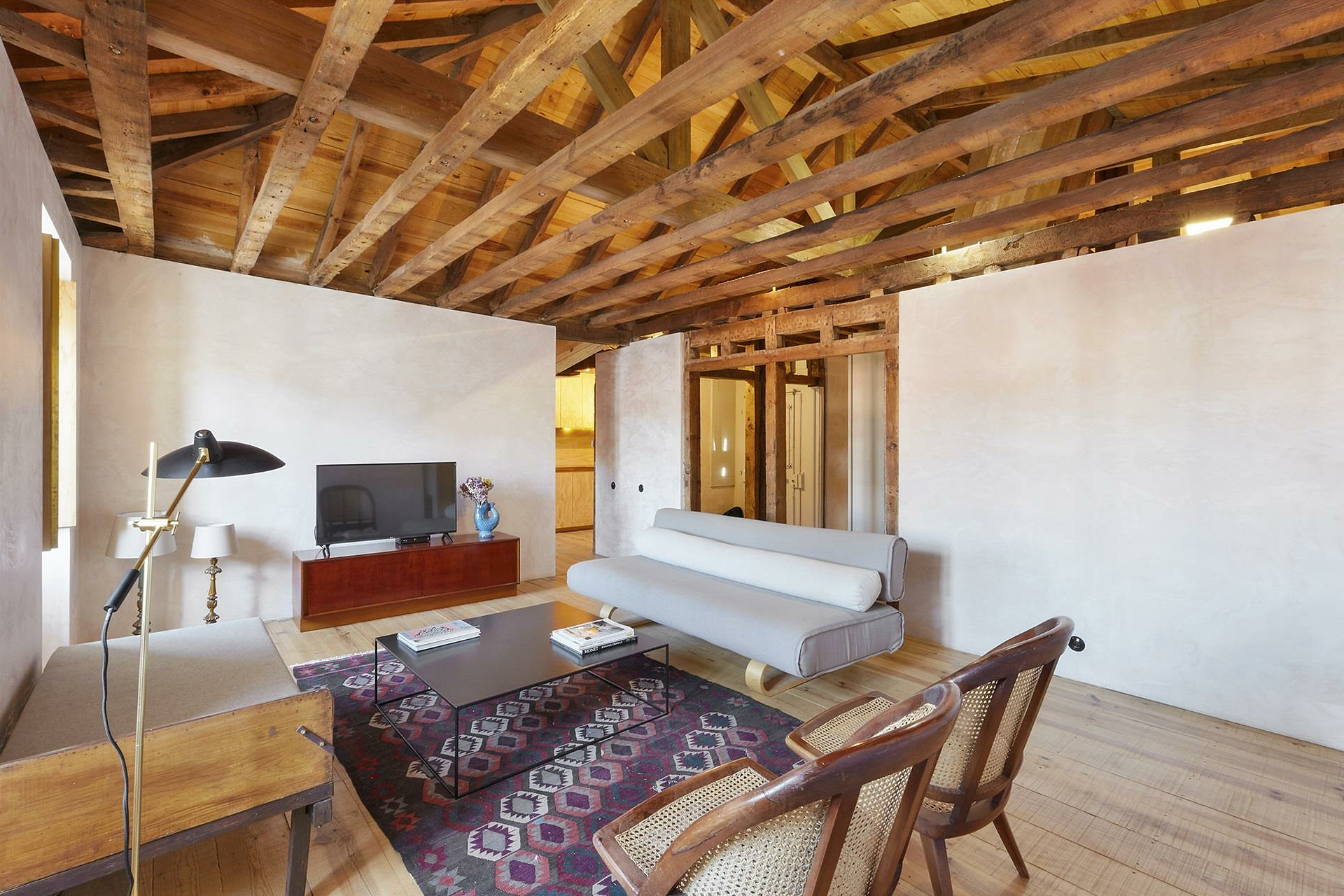 under-a-wooden-sky_apartment_lisbon-portugal_interior-room.jpg