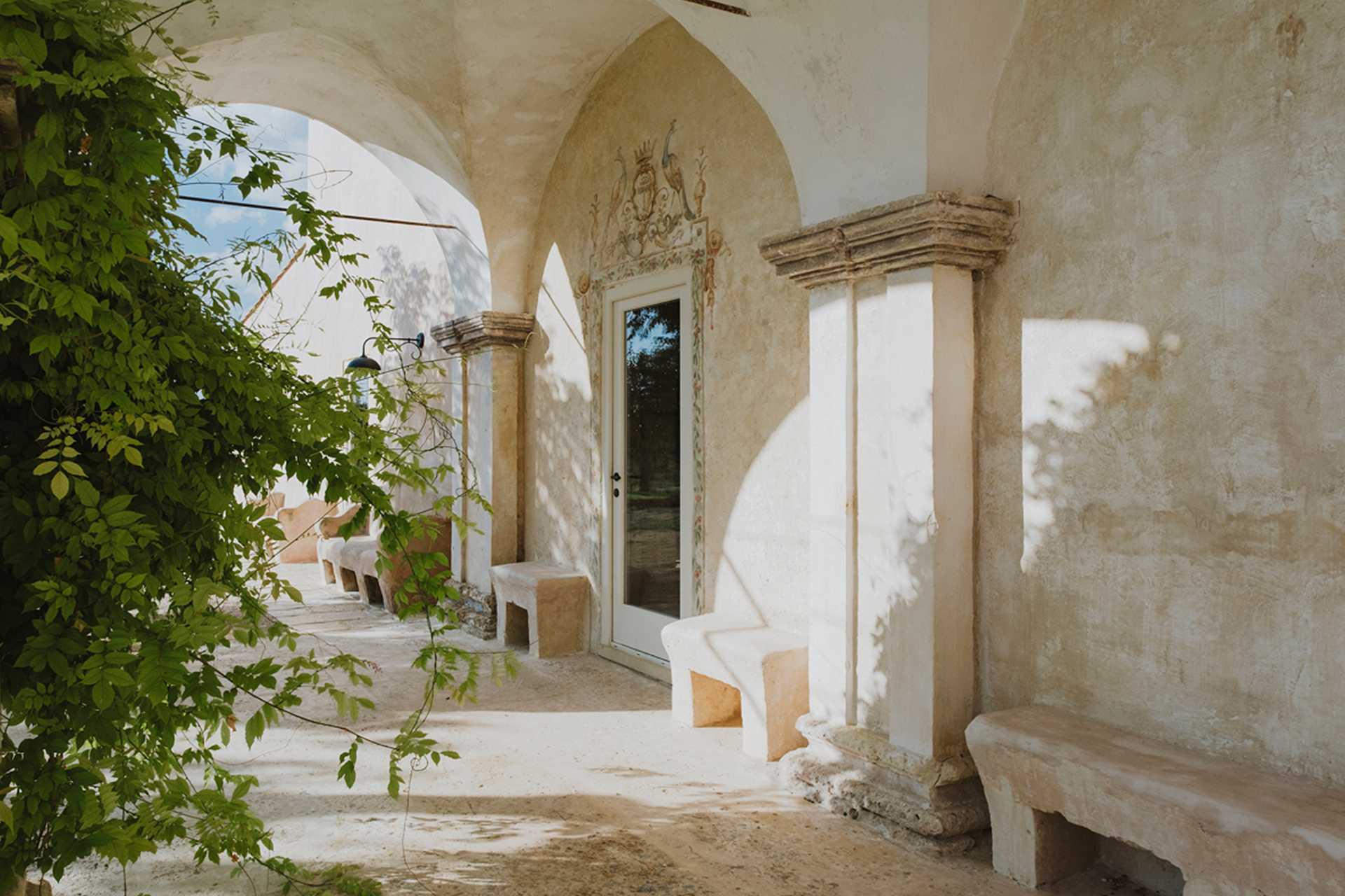 villa-prete_estate_puglia-italy_exterior.jpg