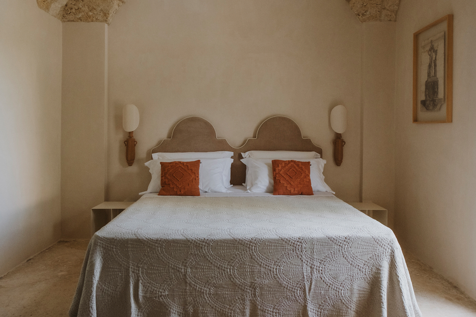 villa-prete_estate_puglia-italy_interior-bedroom.jpg
