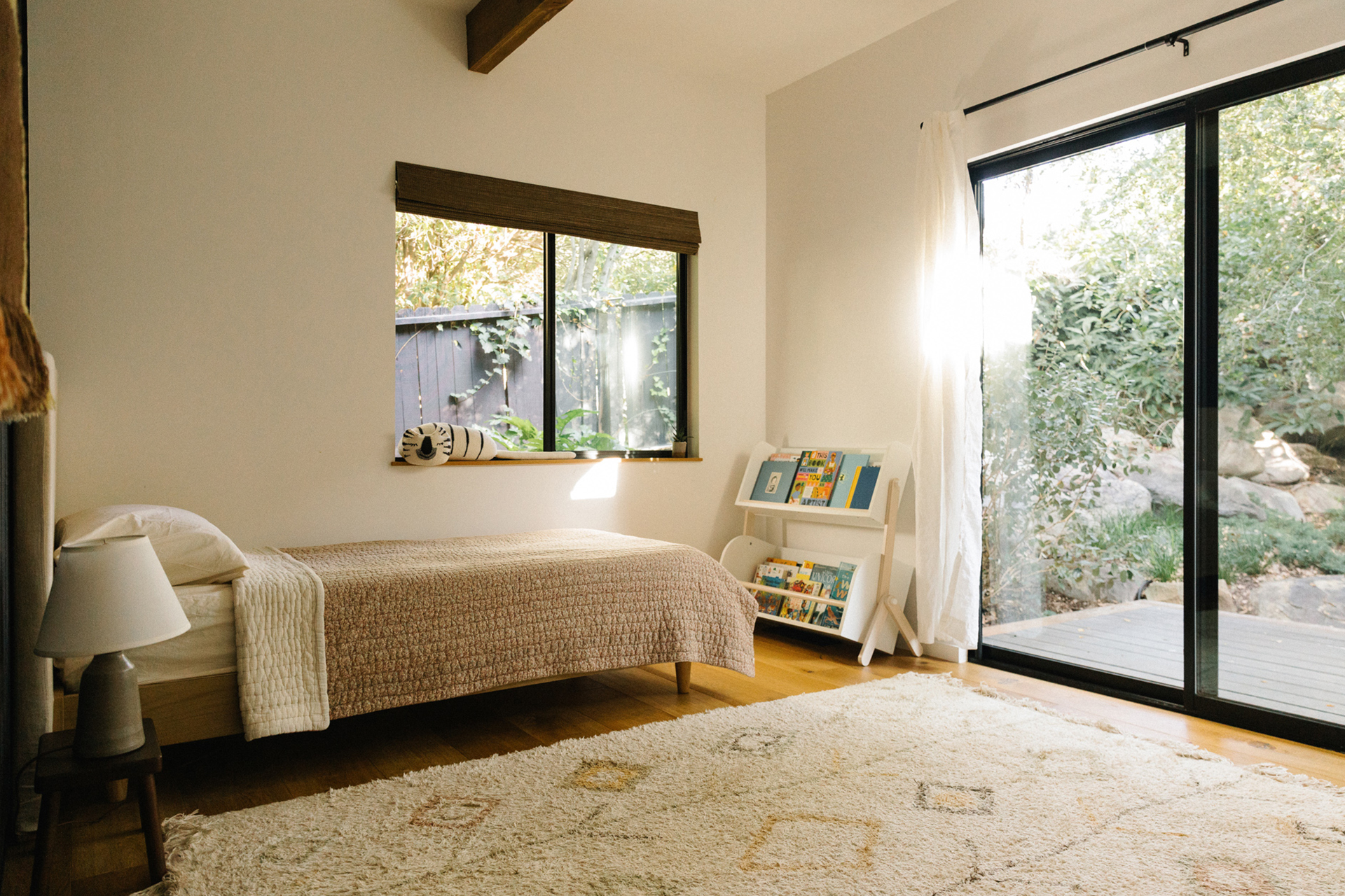 montecito-modern_house_montecito-california-usa_interior-kids-bedroom.jpg