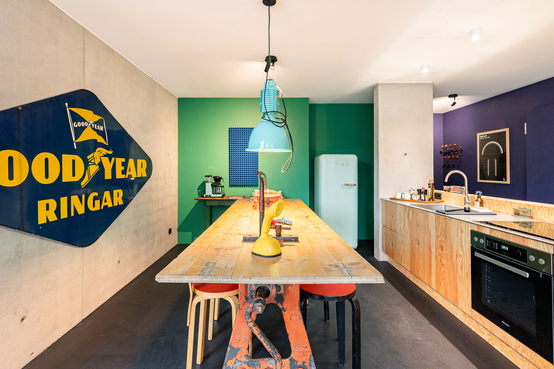 the-collectors-house_house_Gundelfingen-germany_interior-kitchen.jpg
