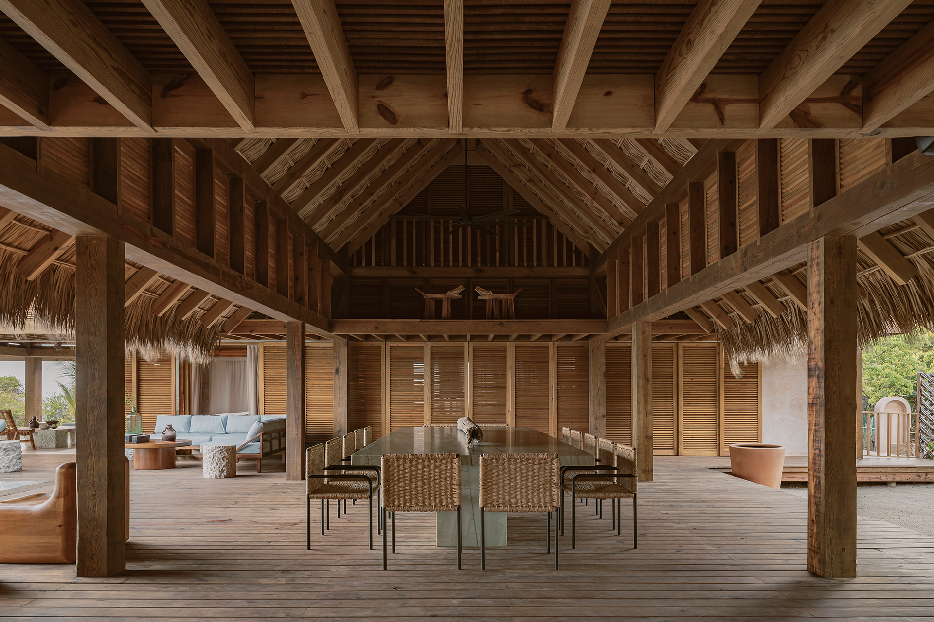casa-de-mayo_villa_mazunte-oaxaca-mexico_interior-table.jpg