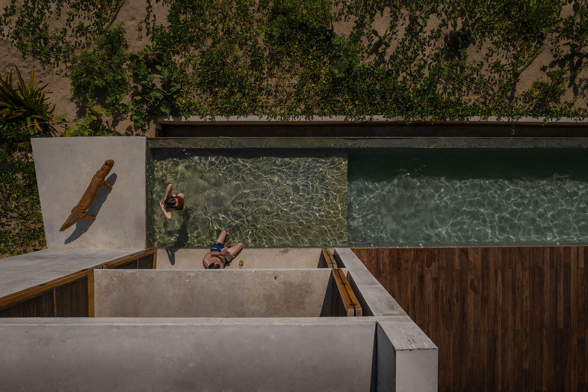 tropical-brutalist-oceanfront-villa_villa_oaxaca-mexico_exterior-pool.jpg