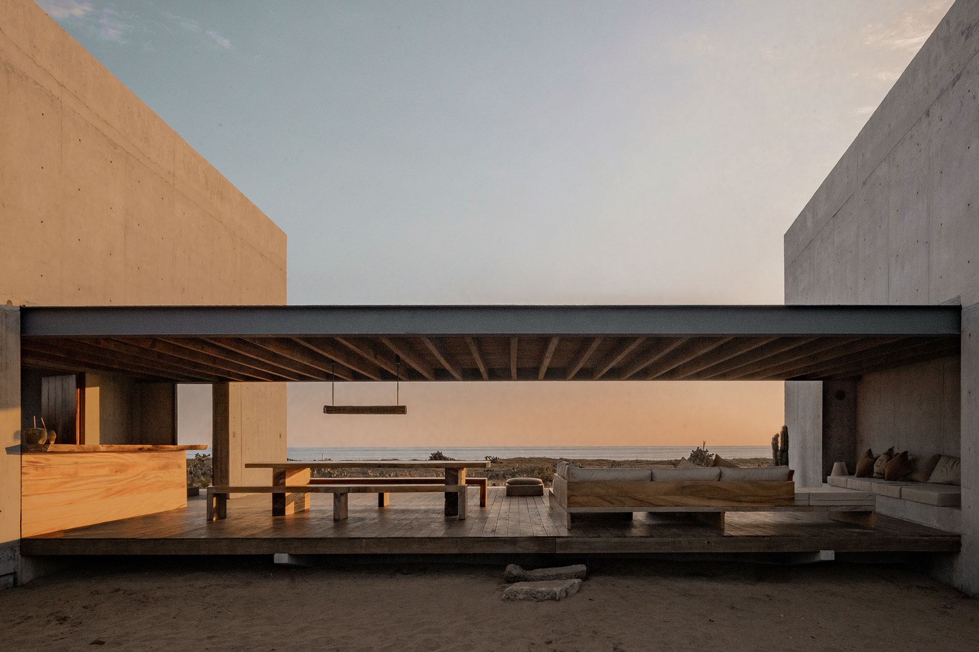 tropical-brutalist-oceanfront-villa_villa_oaxaca-mexico_exterior-view.jpg