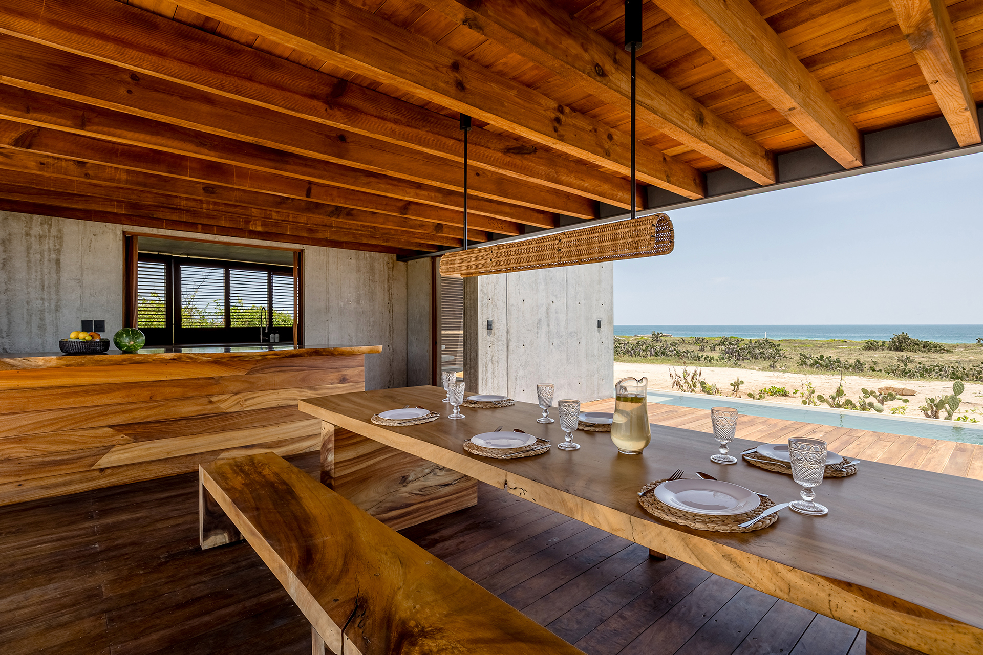 tropical-brutalist-oceanfront-villa_villa_oaxaca-mexico_interior-dining-table.jpg