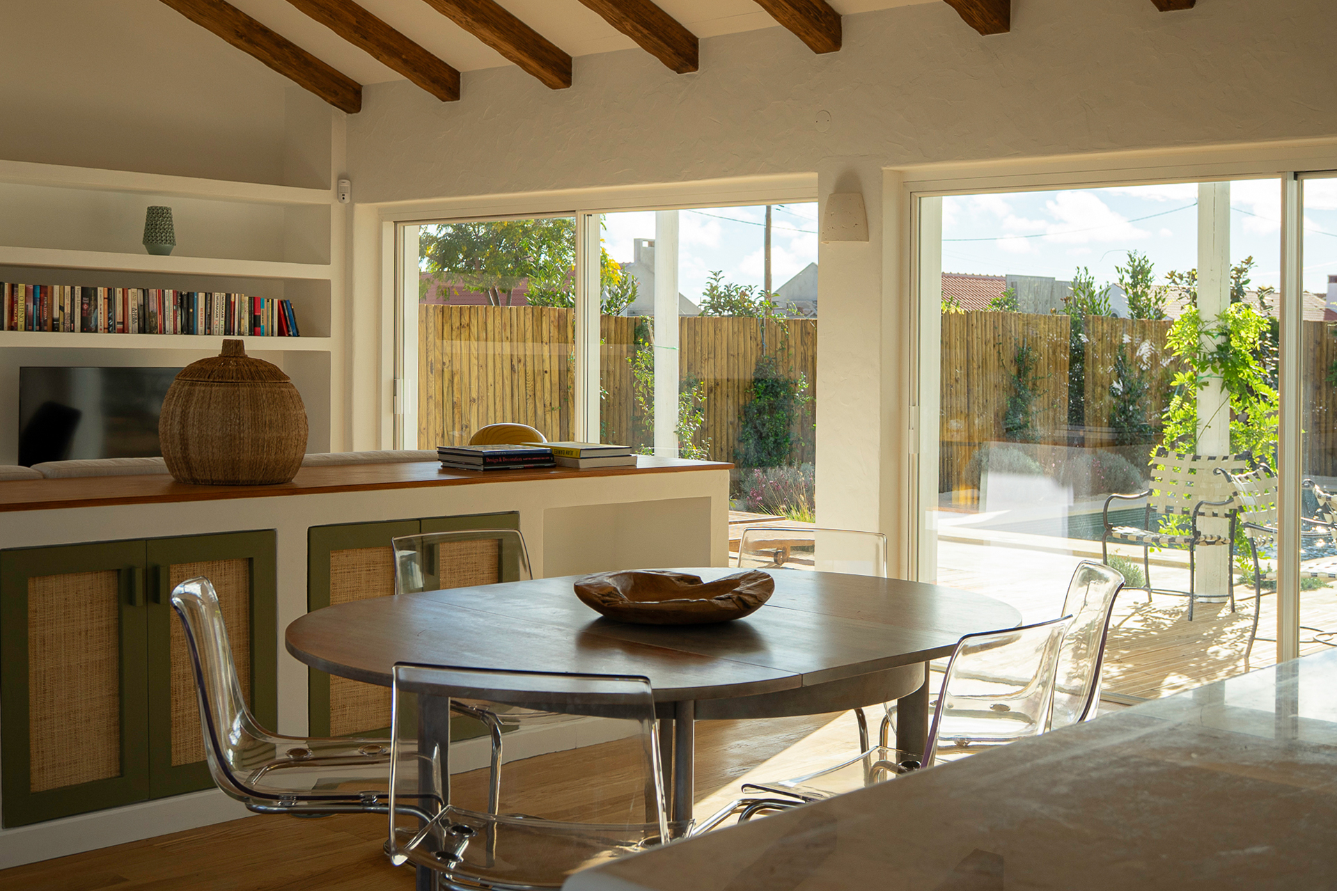 casa-das-oliveiras_villa_melides-setubal-portugal_interior-table.jpg