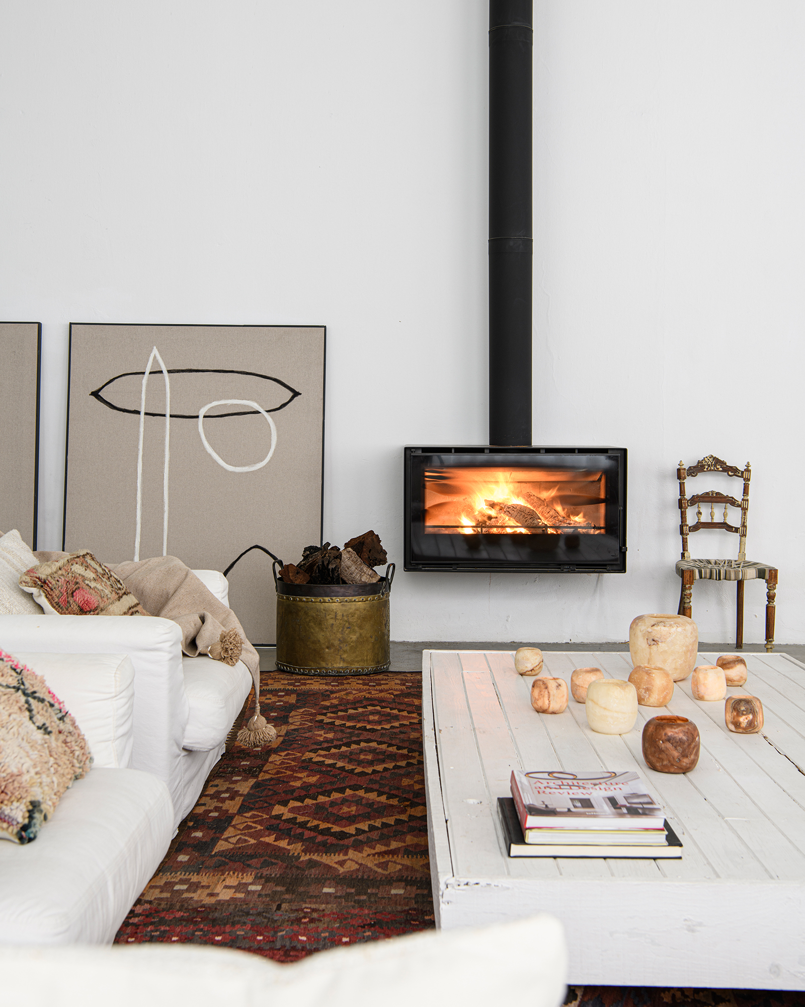 ampersand-residence_townhouse_faro-portugal_interior-fire.jpg