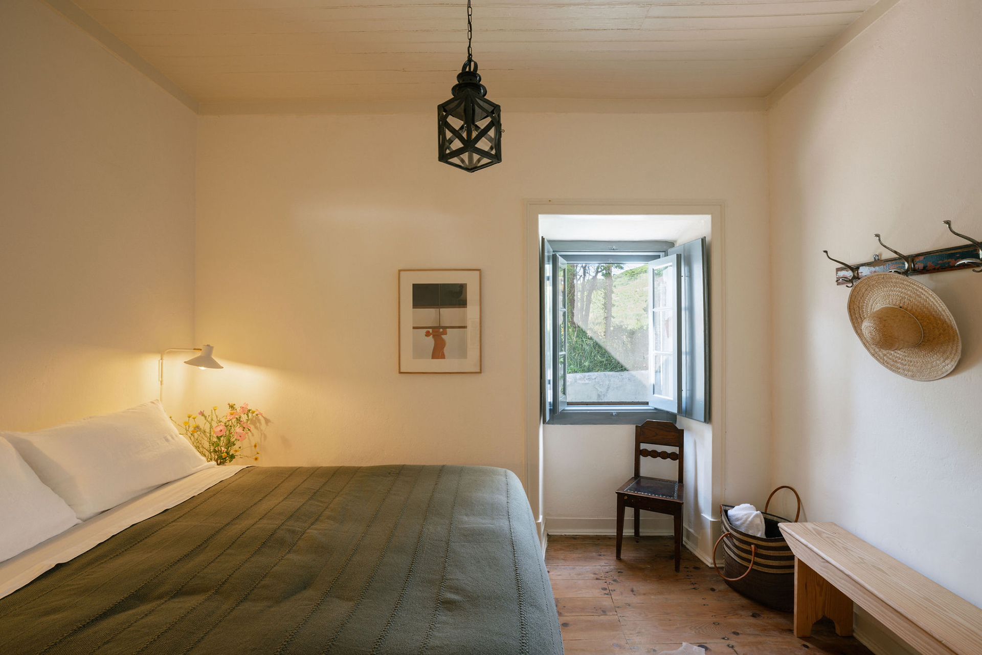 quinta-da-vespeira_farmhouse_lisbon-portugal_interior-bedroom-space.jpg