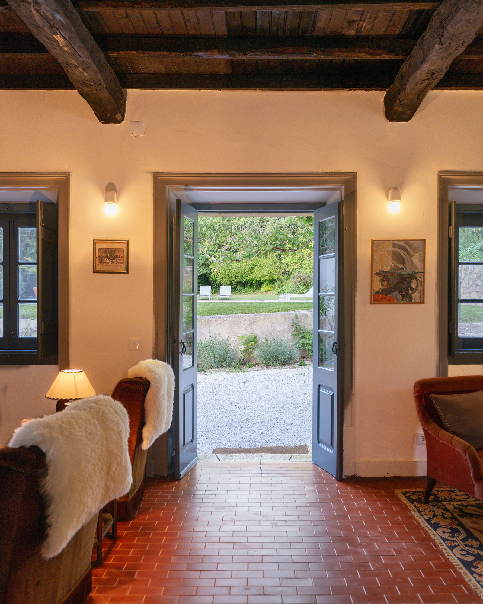 quinta-da-vespeira_farmhouse_lisbon-portugal_interior-door.jpg