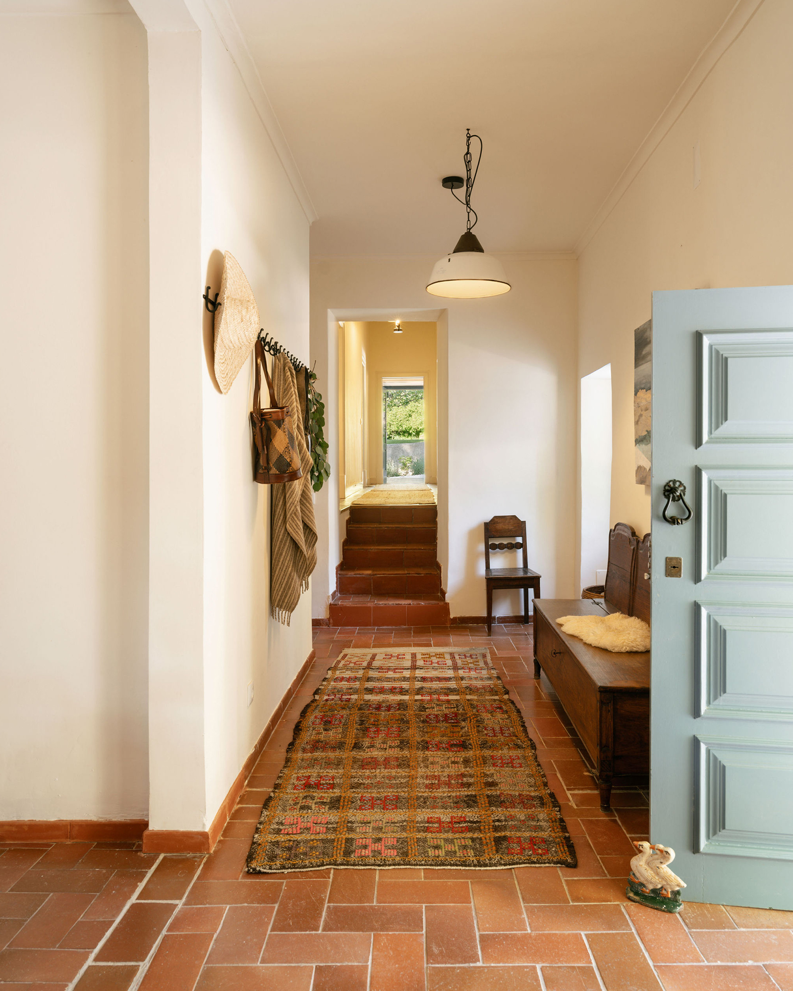 quinta-da-vespeira_farmhouse_lisbon-portugal_interior-house.jpg