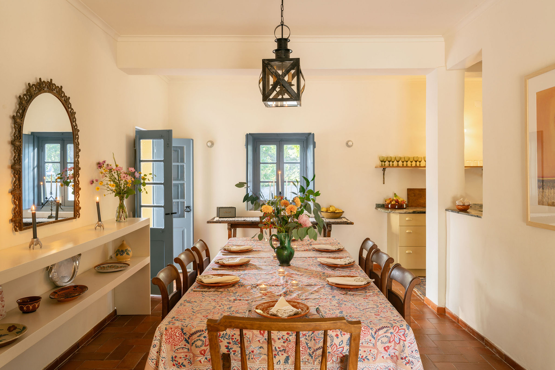 quinta-da-vespeira_farmhouse_lisbon-portugal_interior-table.jpg