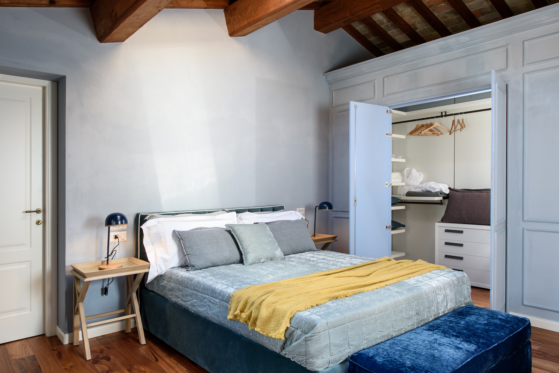 villa-gamberaio_villa_tuscany-italy_interior-bedroom-space-design.jpg