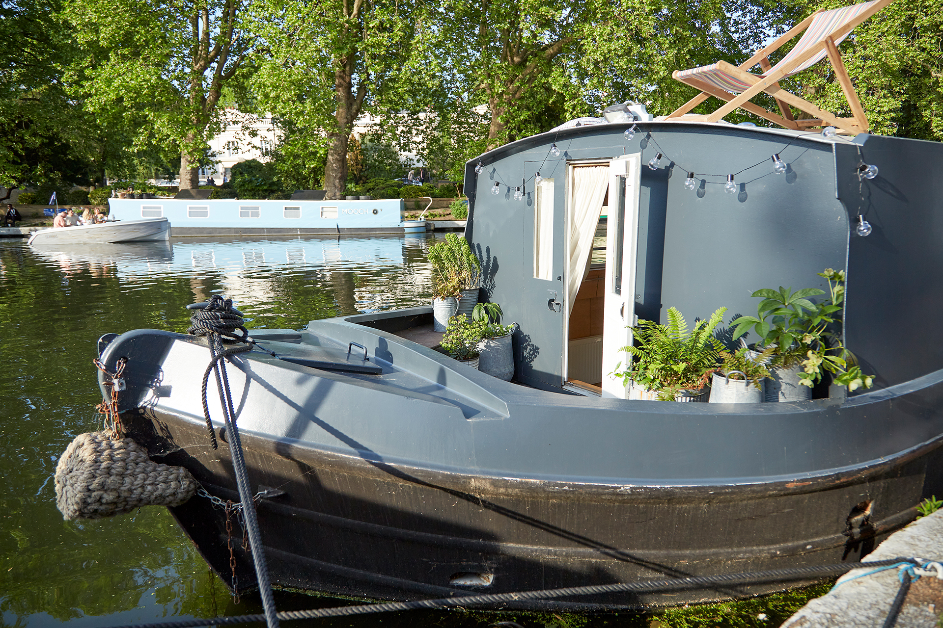 boutique-barge_houseboat_london-uk_exterior.jpg