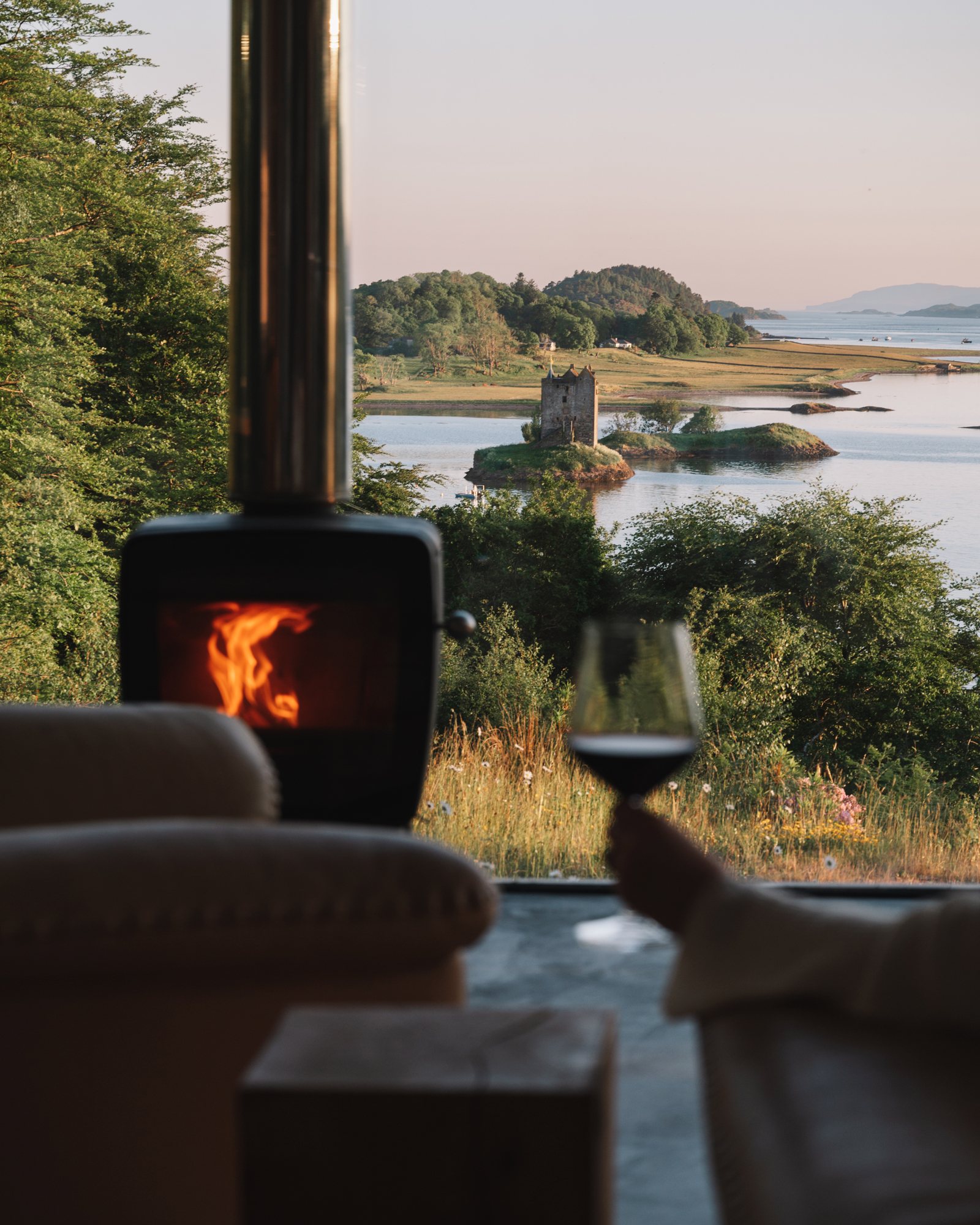 stormhouse_cabin_argyll-scotland_south-wine-view.jpg