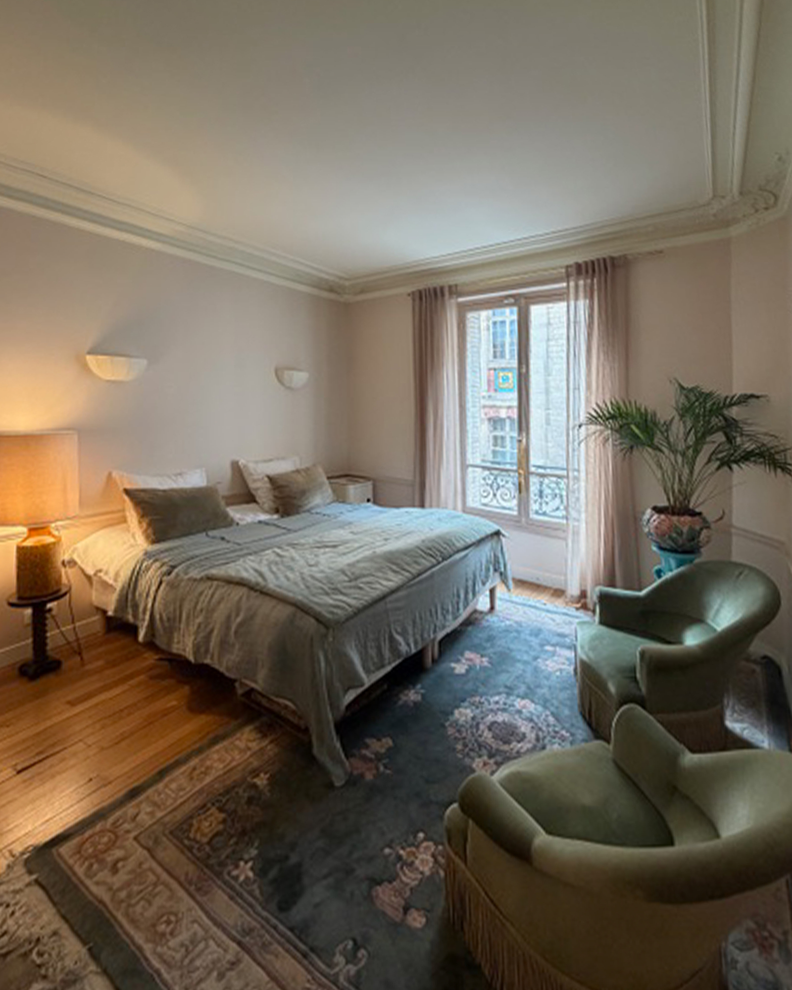 34-rue-louise-emilie_apartment_paris-france_interior-bedroom-design.jpg