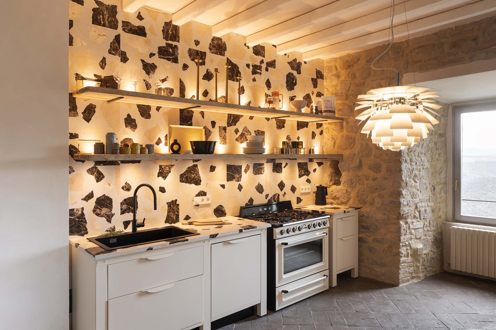 la-torre_apartment_umbria-italy_interior-kitchen.jpg