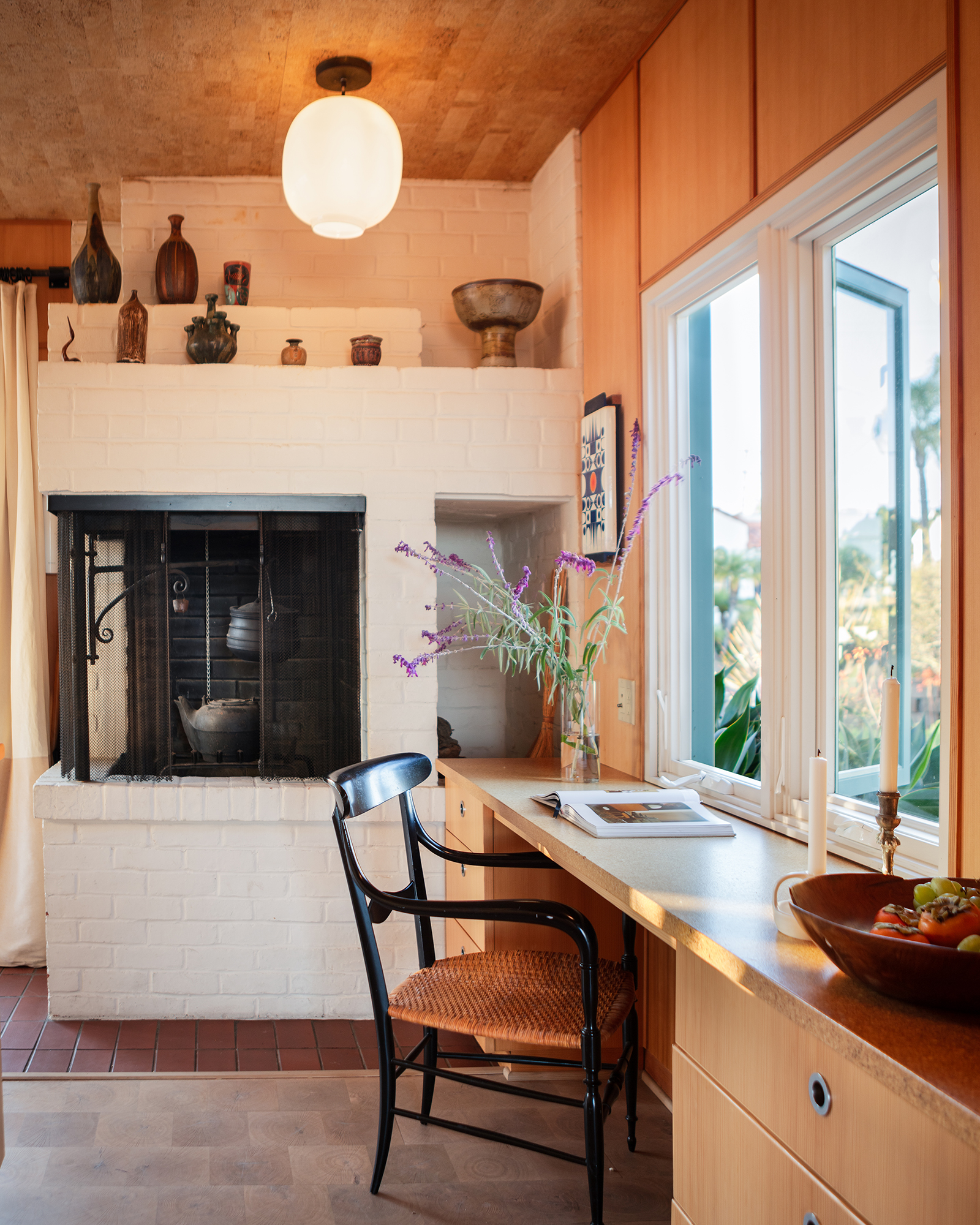 point-loma-casita_house_san-diego-usa_interior-desk.jpg