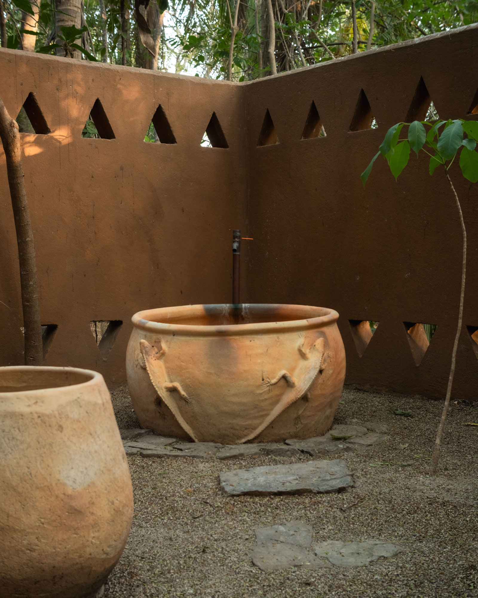 el-palmar_villa_oaxaca-mexico_exterior-tub.jpg